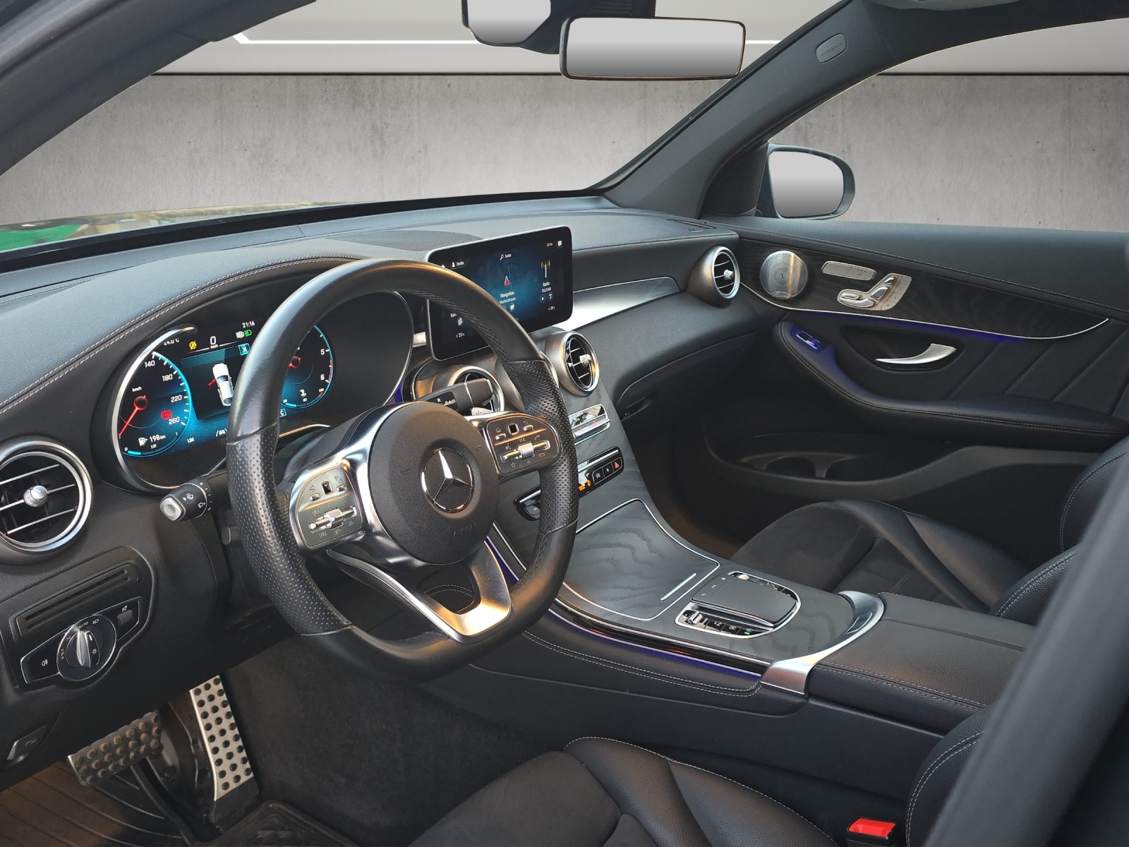 MERCEDES-BENZ GLC Coupé 400 d AMG Line 4Matic 9G-Tronic-image-9