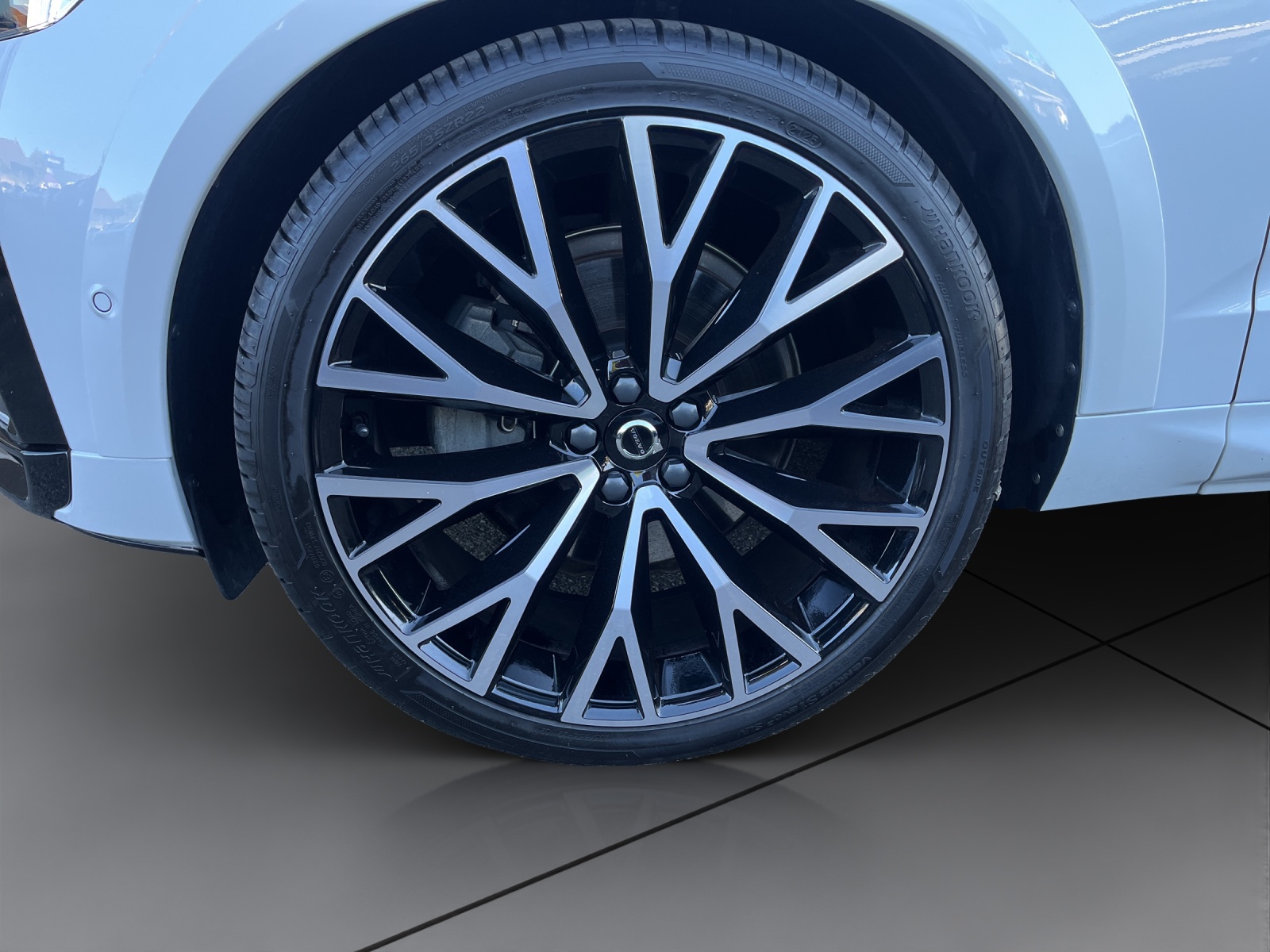 VOLVO XC60 2.0 T8 TE Ultimate Dark eAWD-image-16