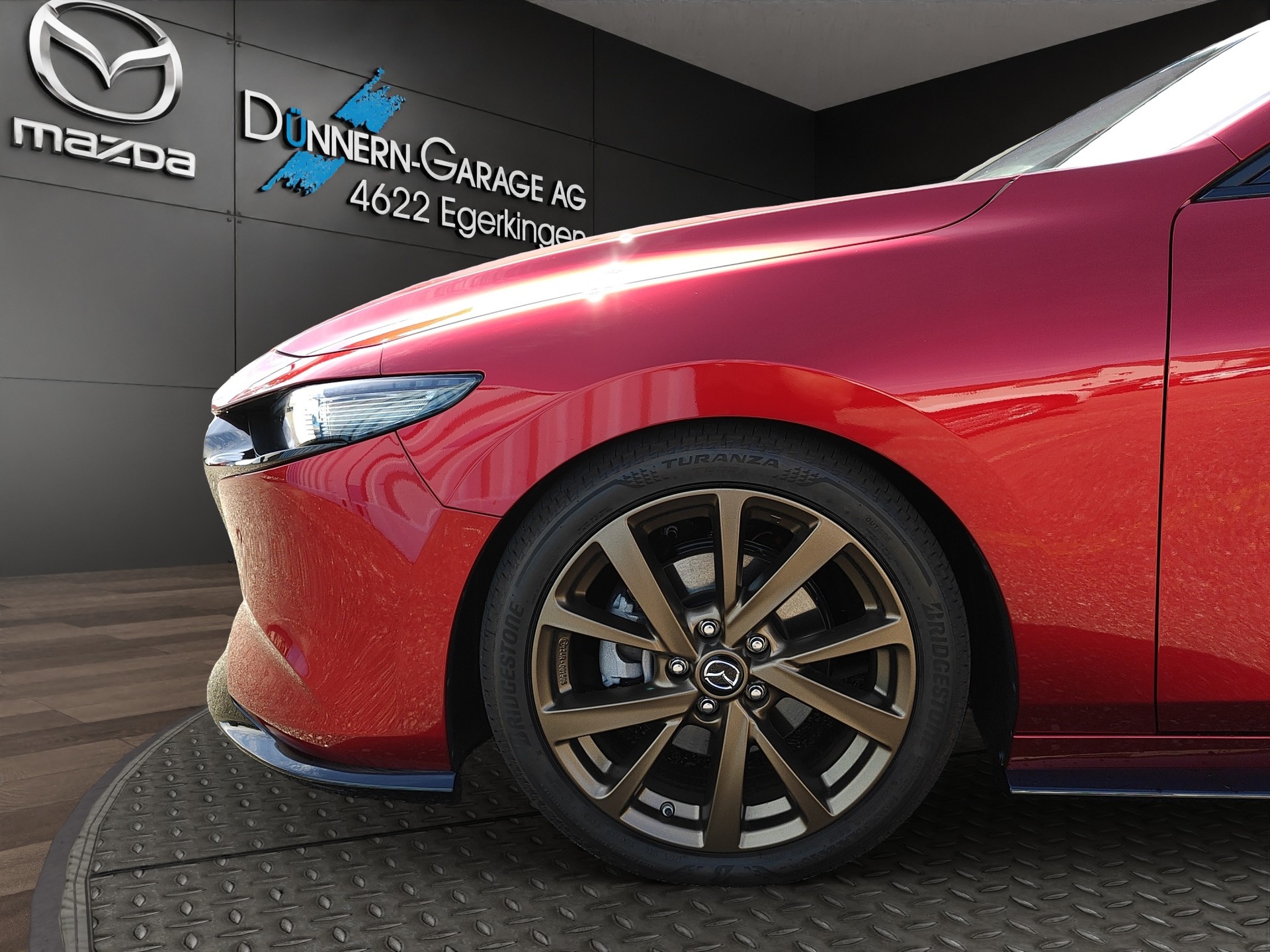 MAZDA 3 Hatchback SKYACTIV-G M Hybrid 140 Centre Line Automat-image-6