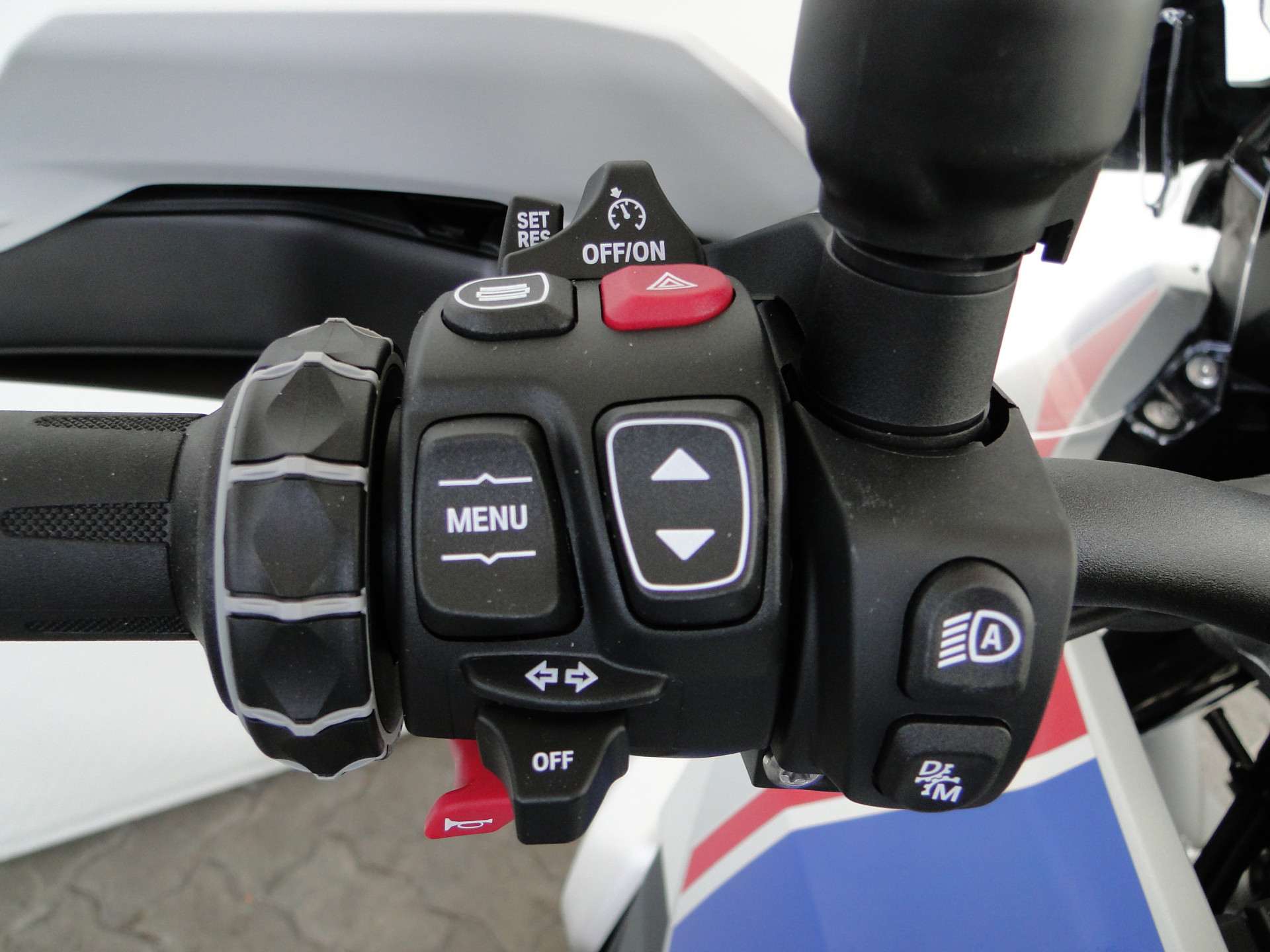 BMW R 1300 GS ASA BOXER BONUS CHF 1'500.- & 2.9% LEASING-image-6