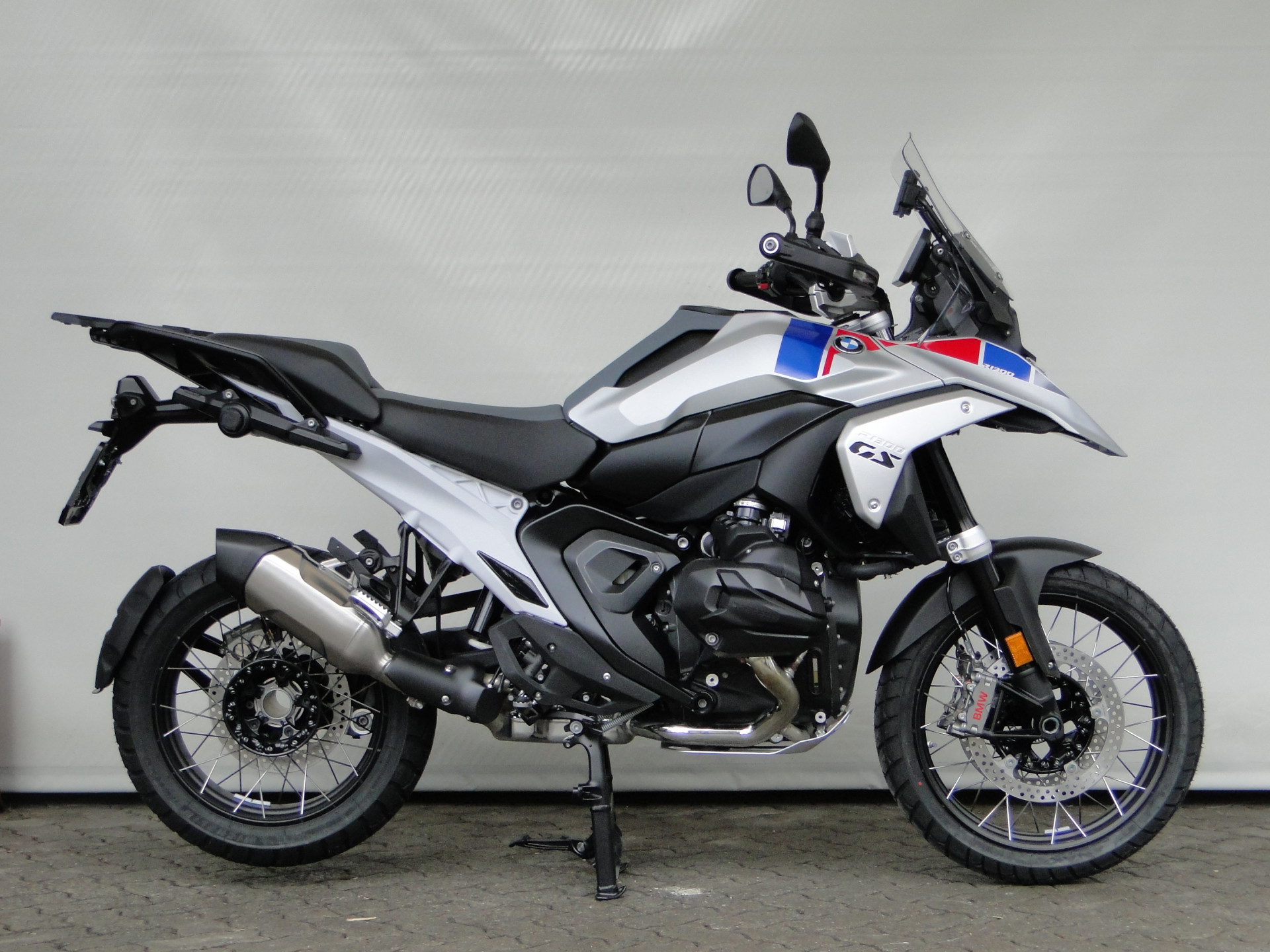 BMW R 1300 GS ASA BOXER BONUS & 2.9% LEASING-showroom-element-1