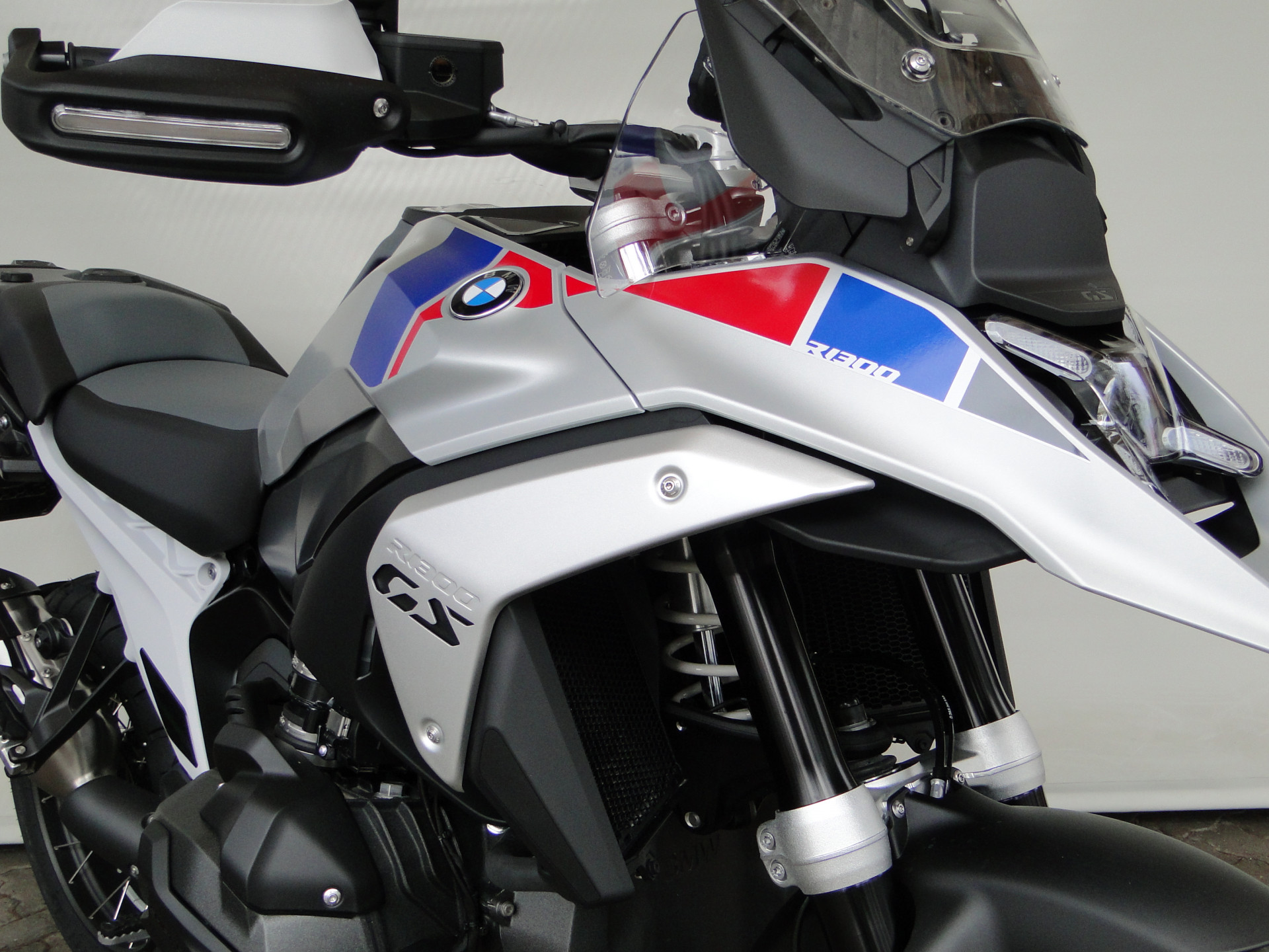 BMW R 1300 GS ASA BOXER BONUS CHF 1'500.- & 2.9% LEASING-image-4