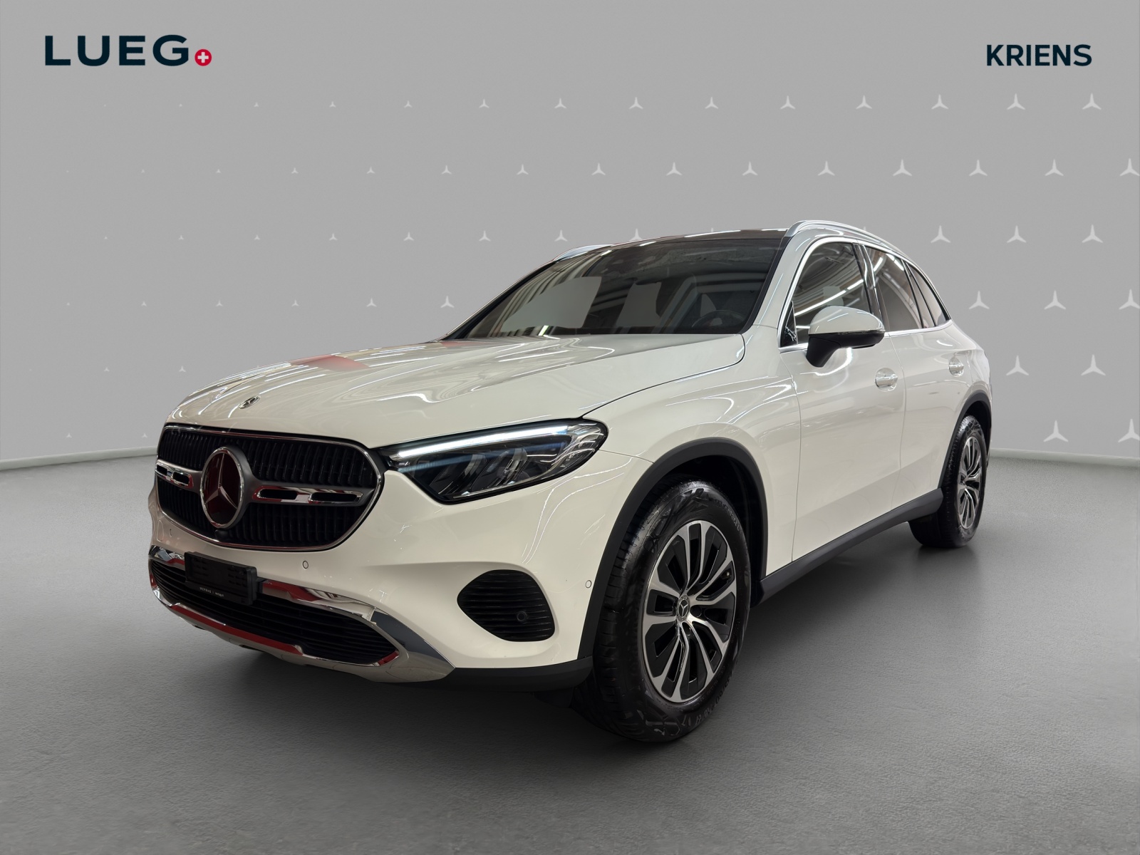 MERCEDES-BENZ GLC 200 4M - Avantgarde / DISTRONIC / Rückfahrkamera / Panorama-Dach-image-0