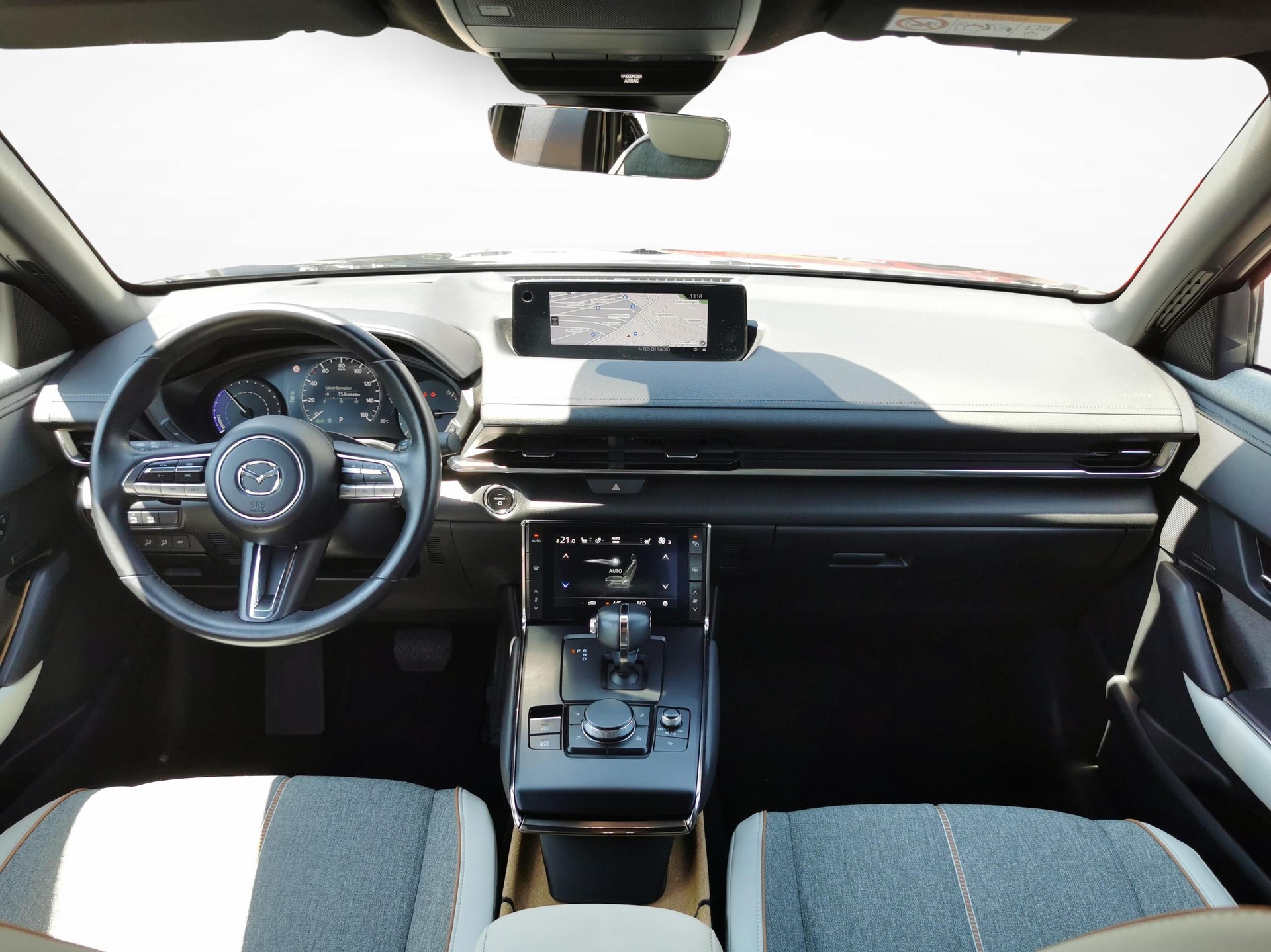 MAZDA MX-30 e-Skyactiv Revolution-showroom-element-3