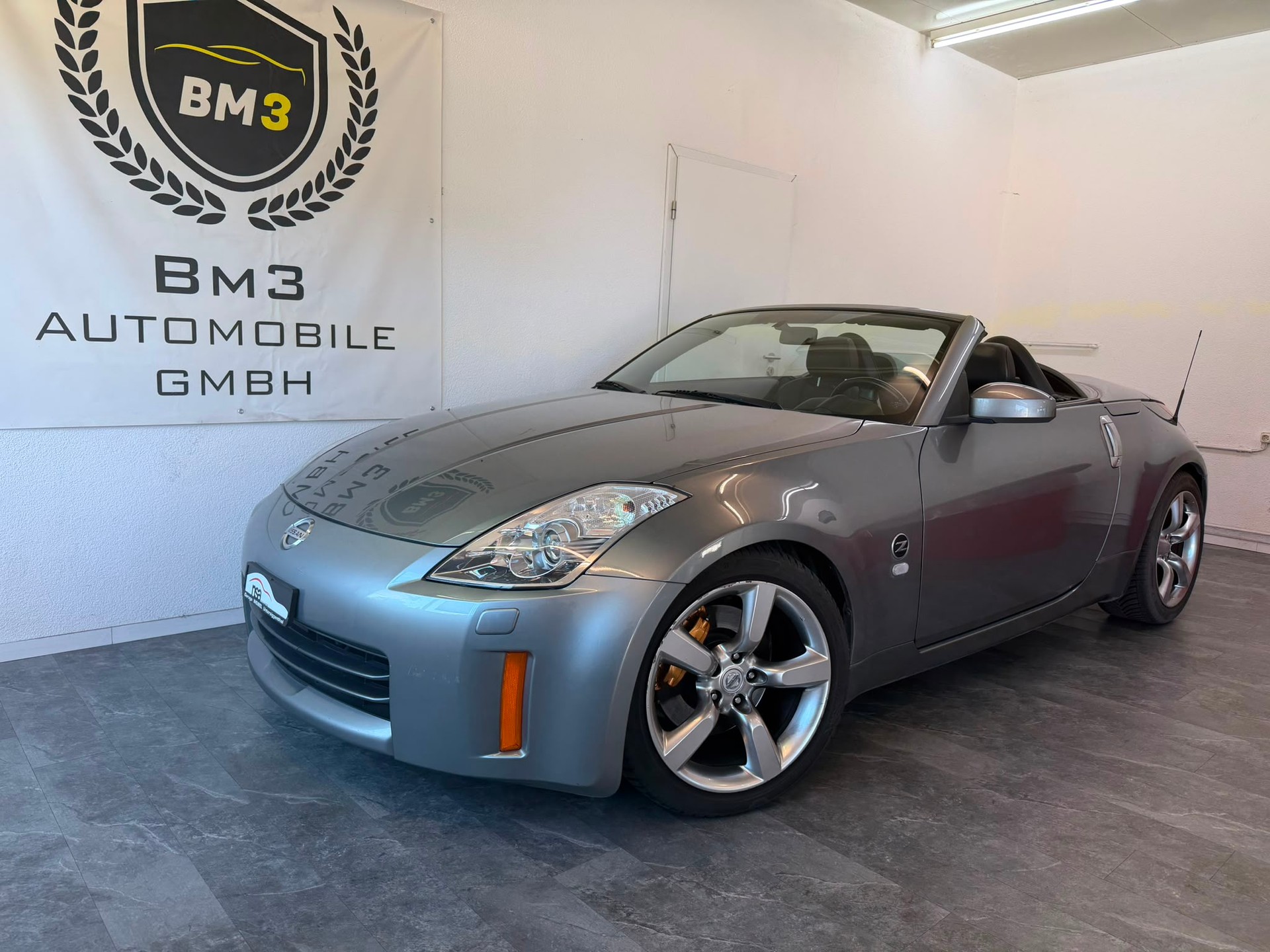 NISSAN 350 Z Roadster-image-0