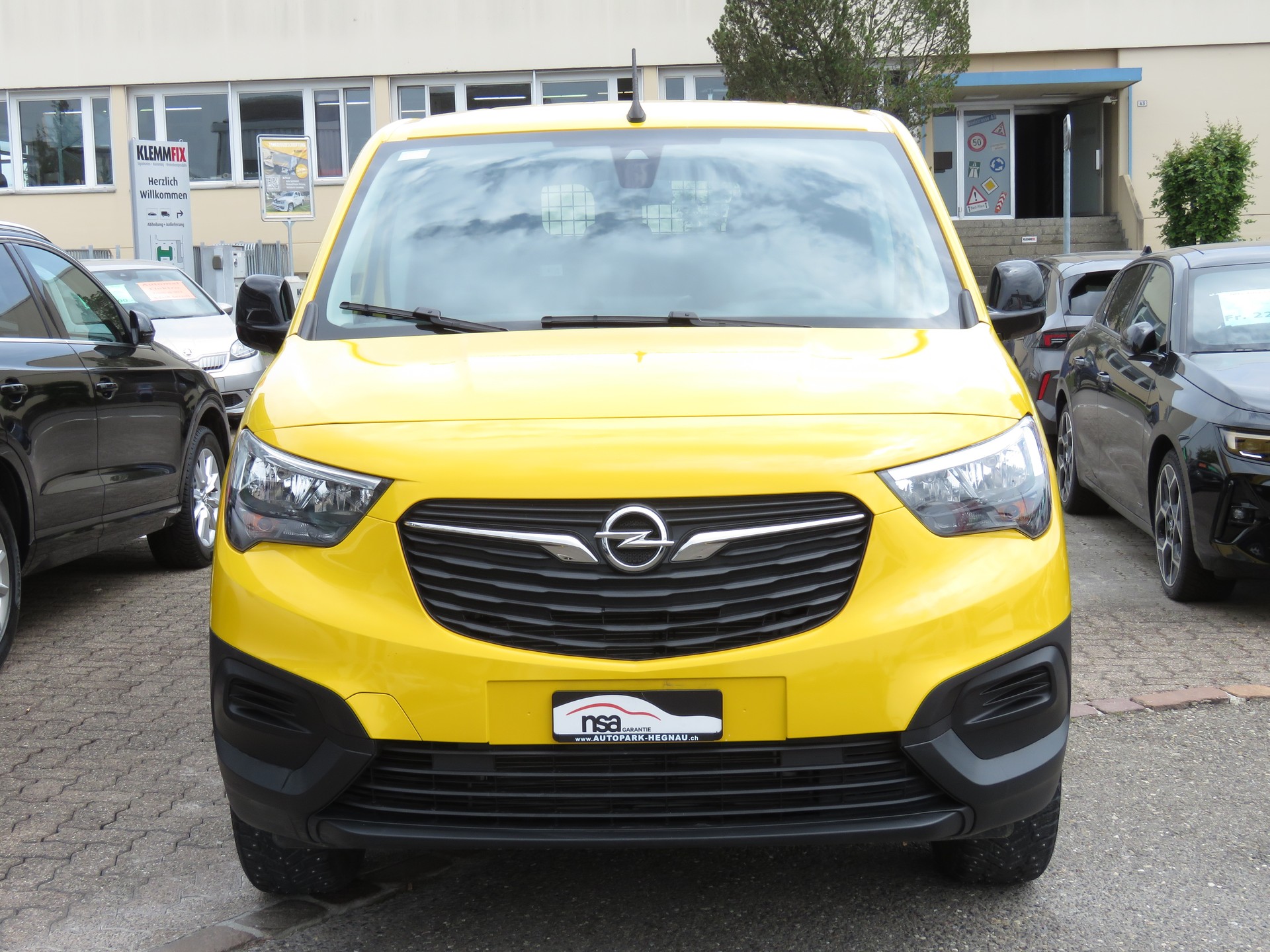 OPEL Combo Cargo 1.5 s/s Erhöhte Nutzlast 4x4-showroom-element-1