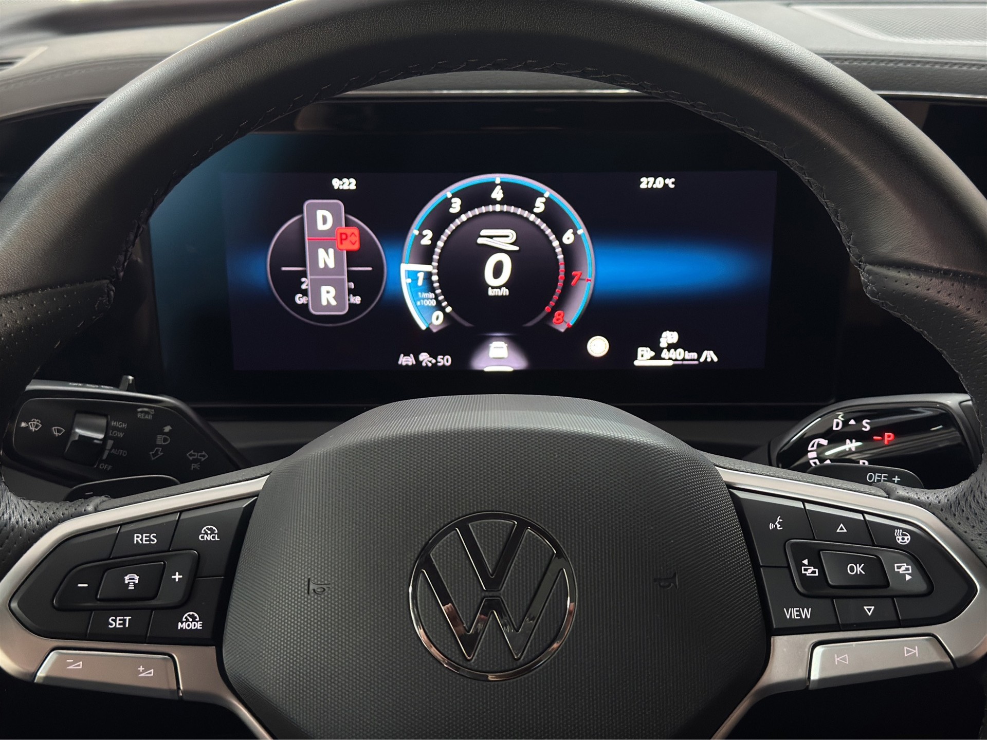 VW Tiguan 2.0 TSI DSG R-Line 4M. "AHK-Leder Varenna-Pano-360°Kam.-Black Style"-image-14