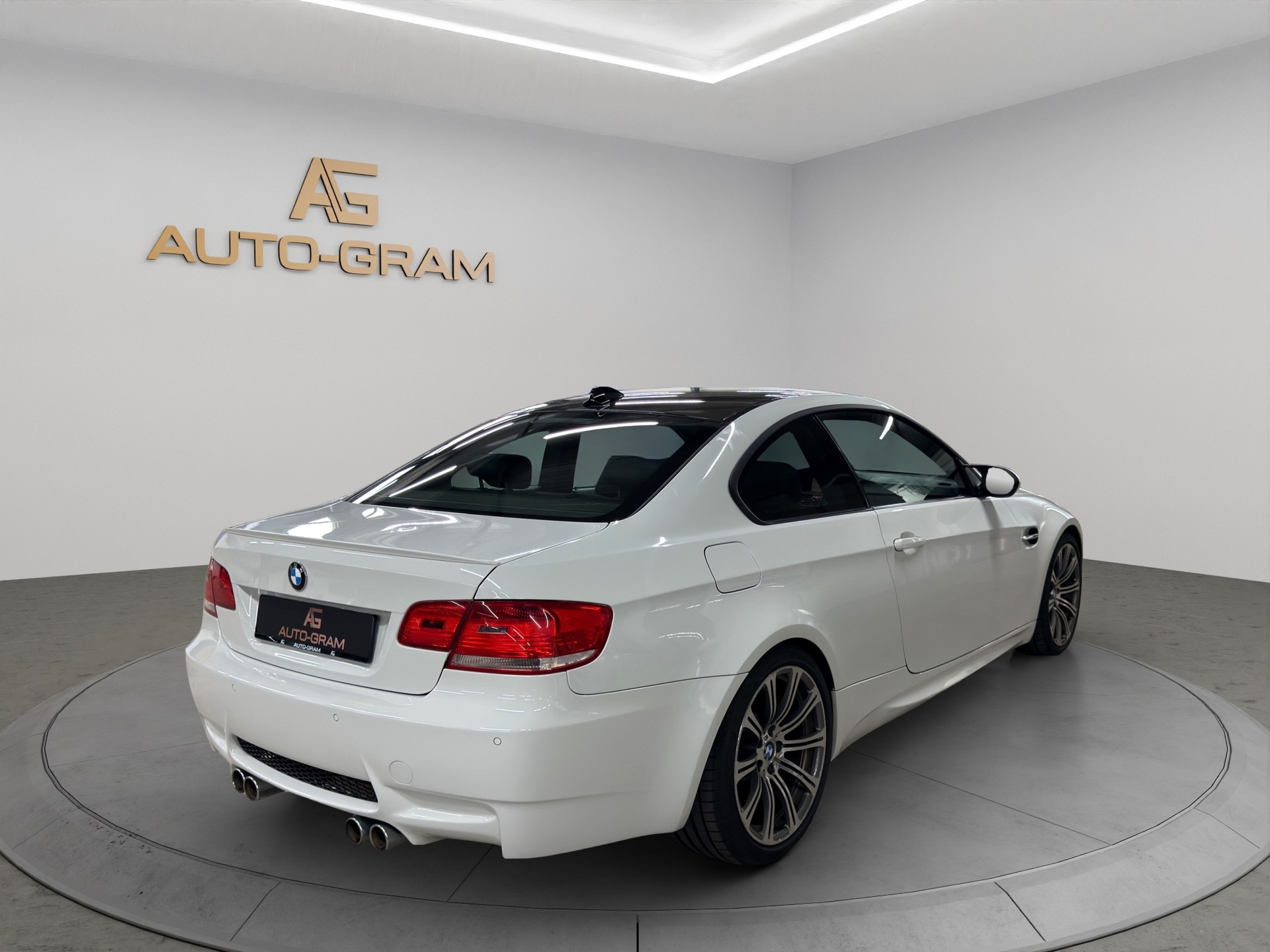 BMW M3 Coupé-image-5