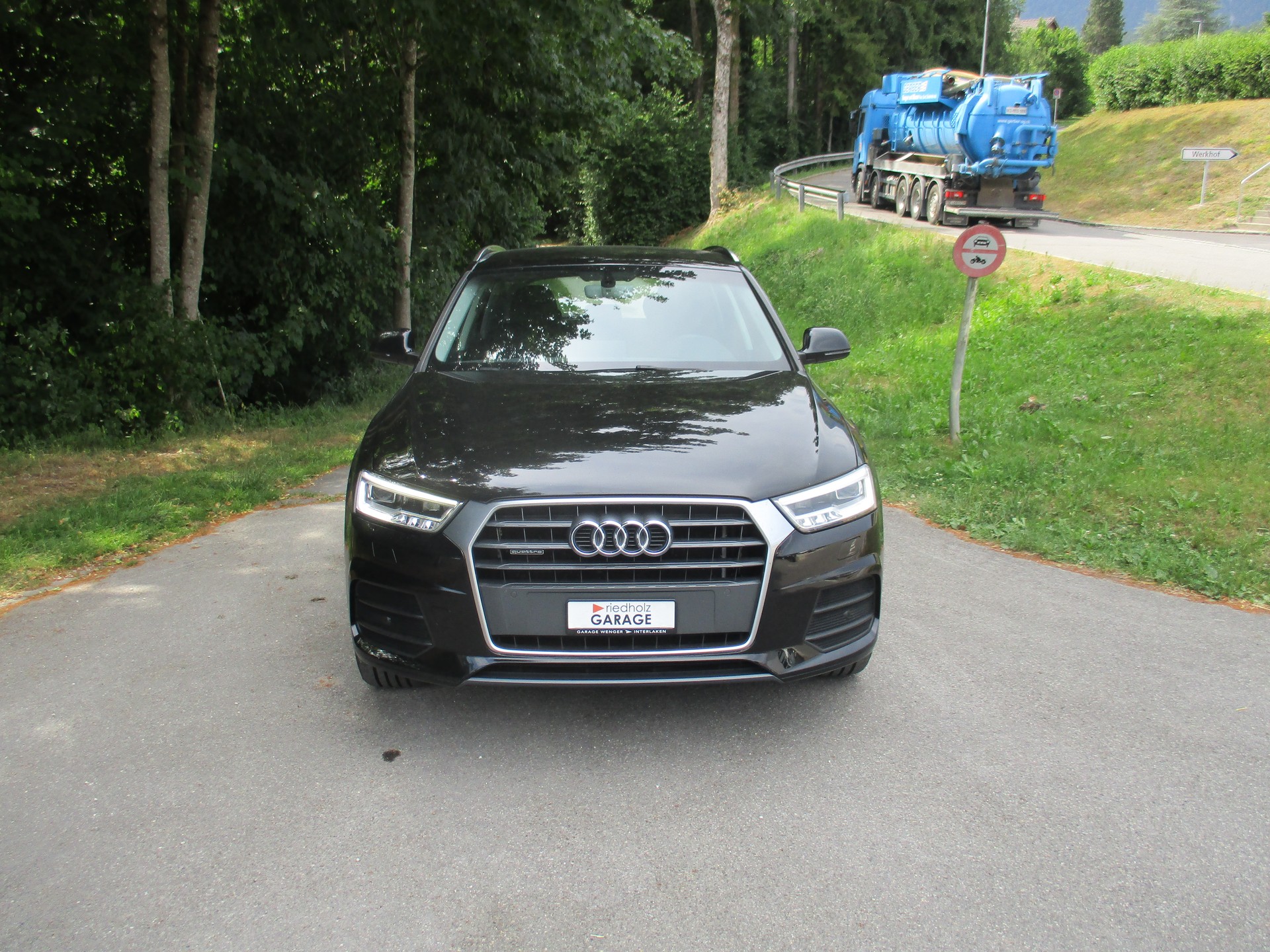 AUDI Q3 2.0 TDI sport quattro S-tronic-image-1