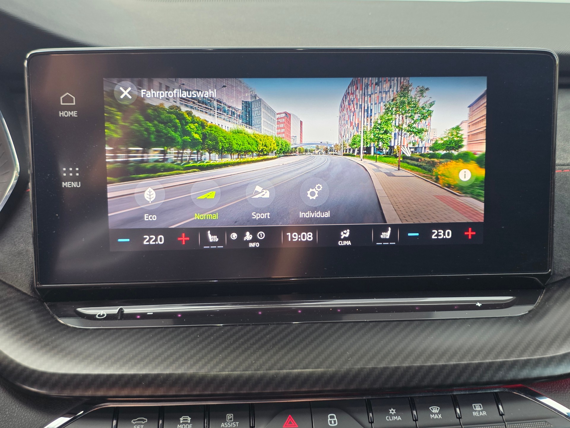 SKODA Octavia Combi 2.0 TDI DSG RS 4x4 ** EL.ANHÄNGERKUPPLUNG - CANTON SOUND SYS. -KEYLESS -ASSIS.-PAKET PLUS -ADAPTIVE LED**-image-8