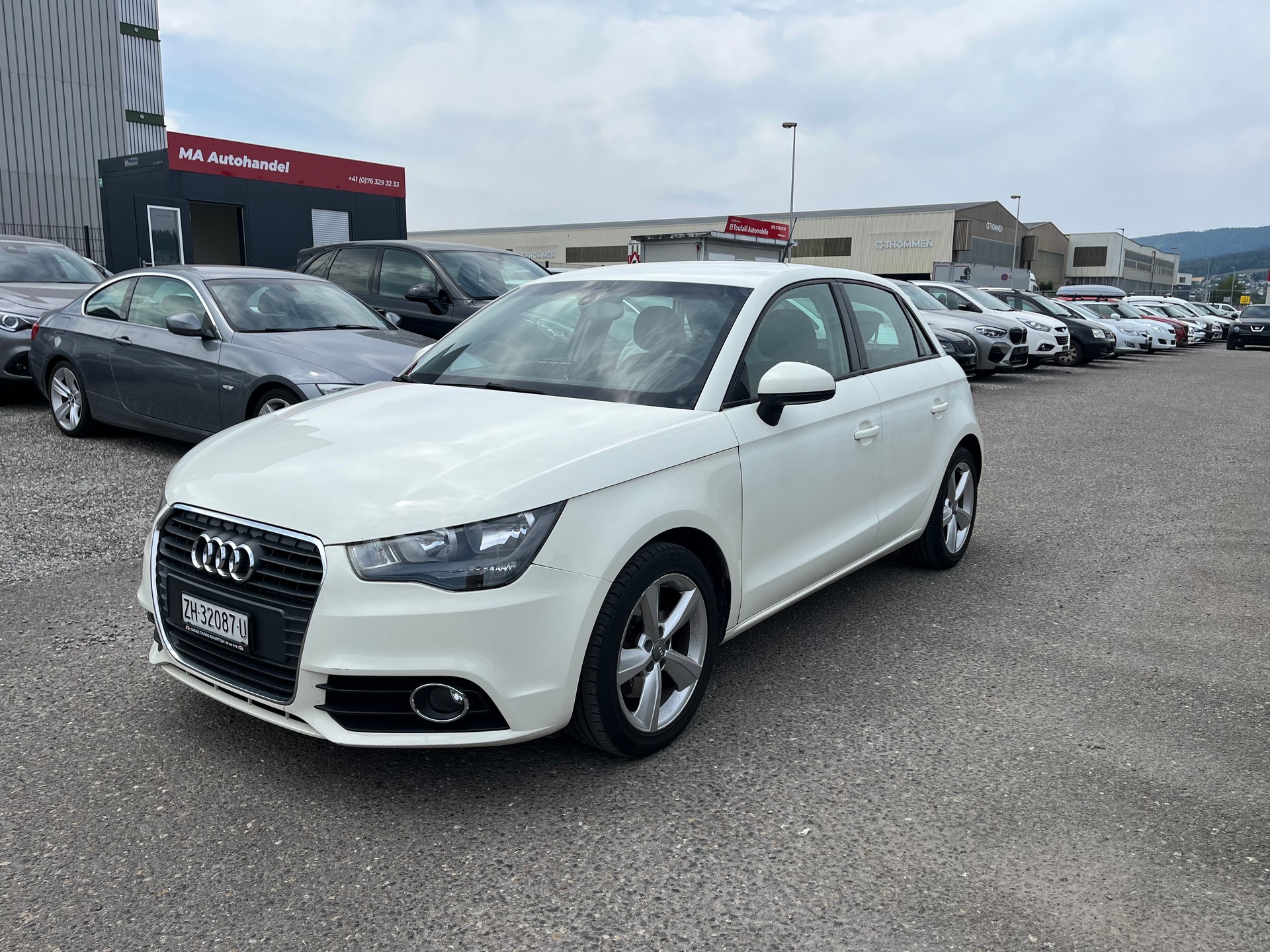 AUDI A1 Sportback 1.4 TFSI Attraction-image-4