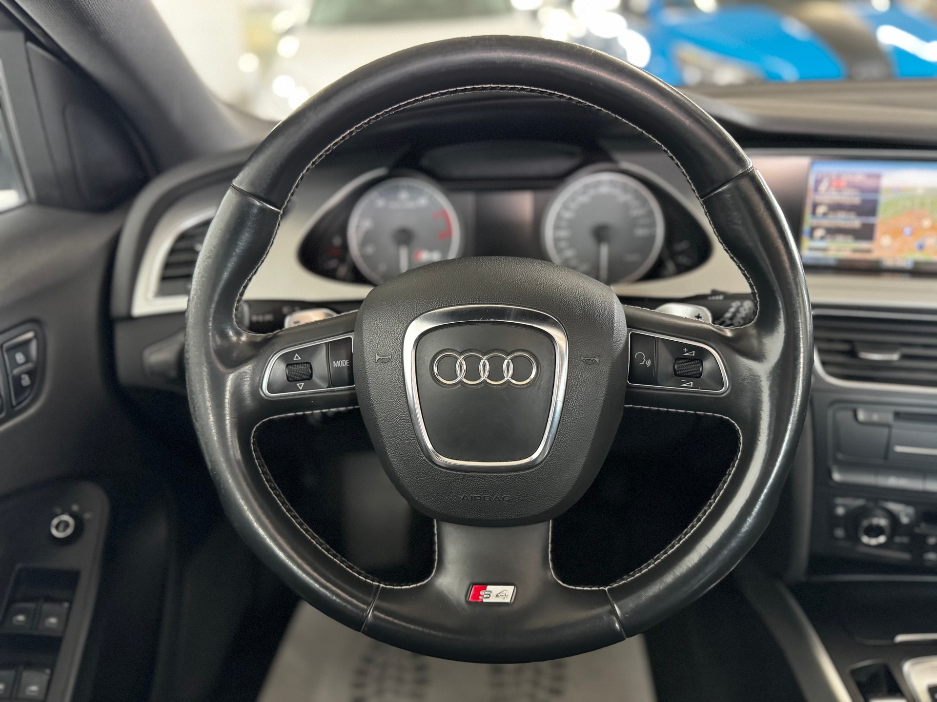AUDI S4 Avant 3.0TFSI-image-18