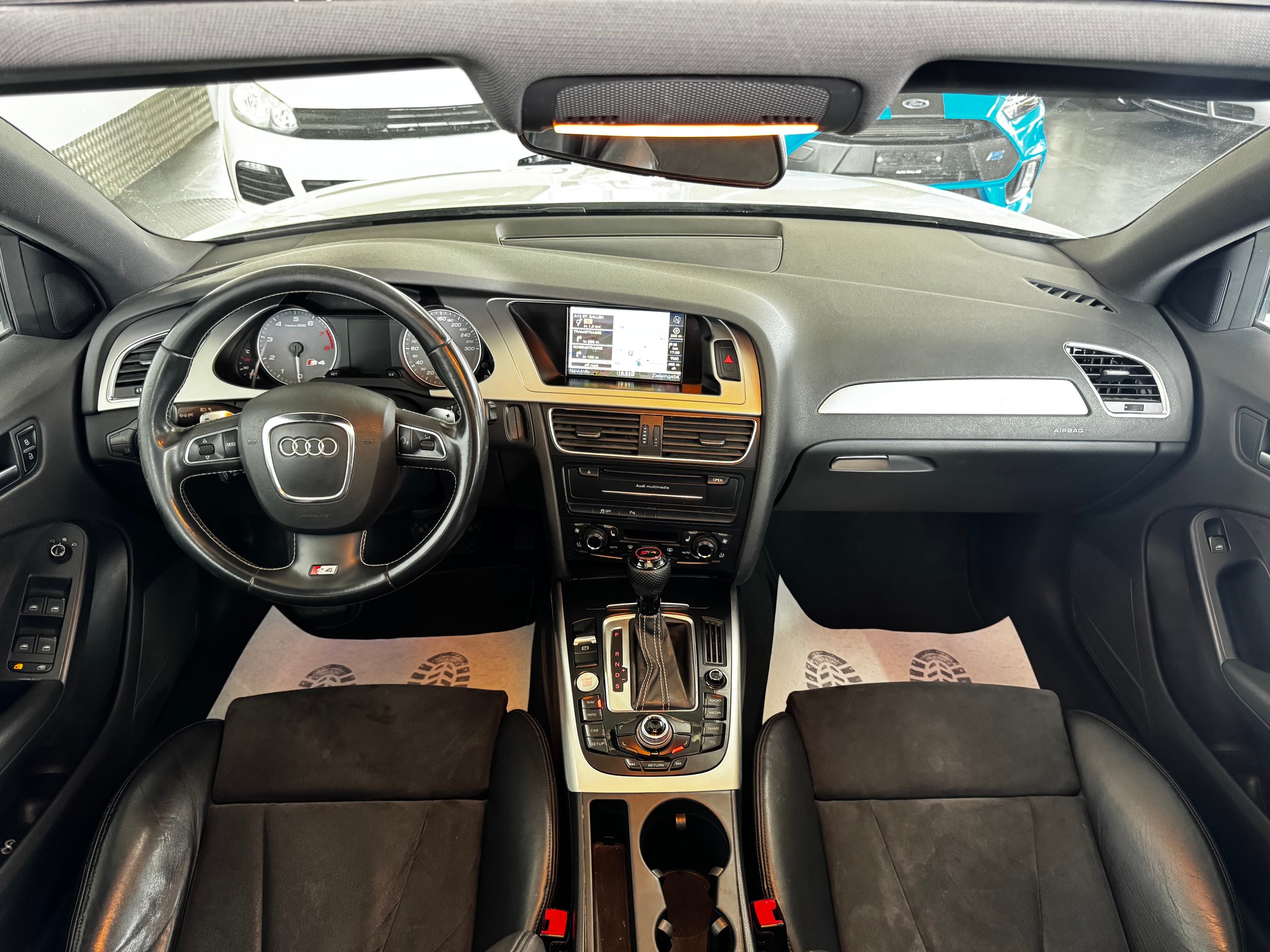 AUDI S4 Avant 3.0TFSI-image-16