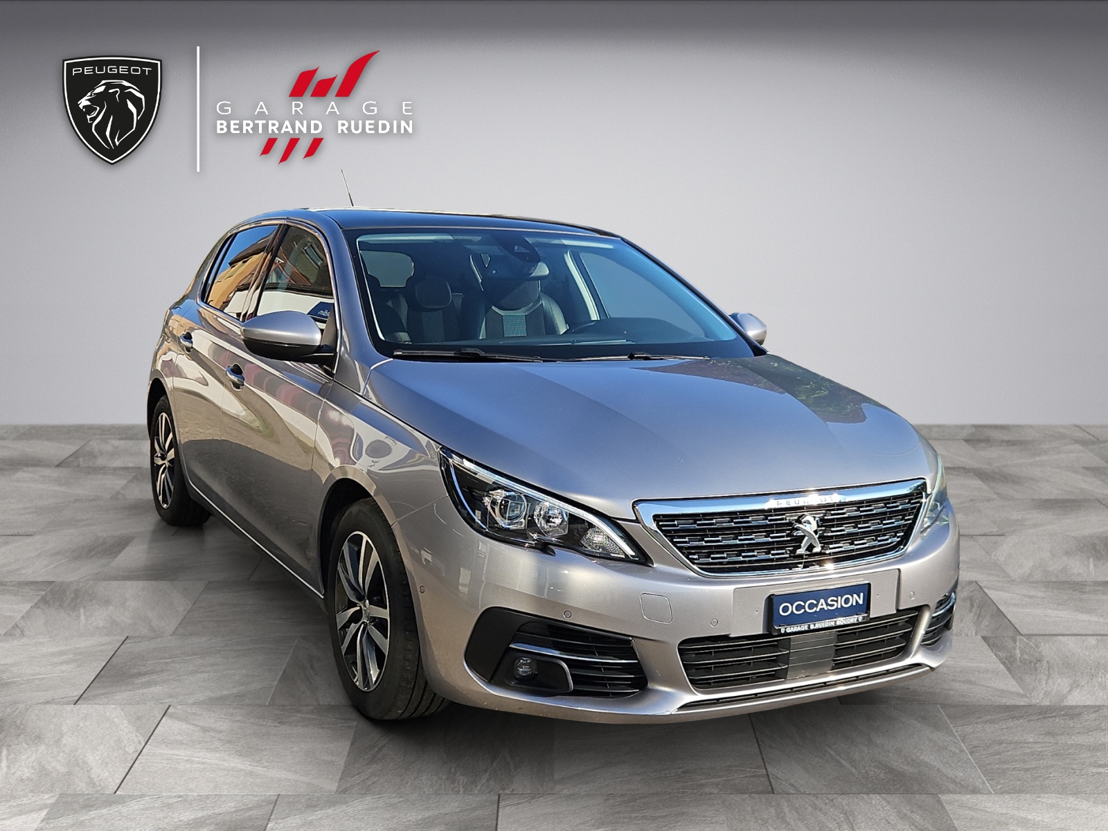 PEUGEOT 308 1.2 Pure Tech Tech Edition EAT8-image-5