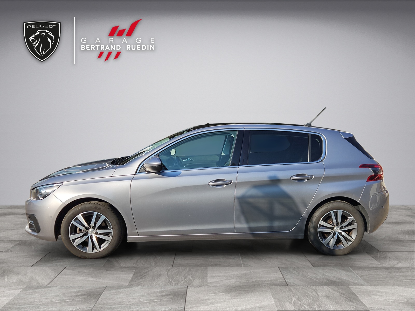PEUGEOT 308 1.2 Pure Tech Tech Edition EAT8-image-2