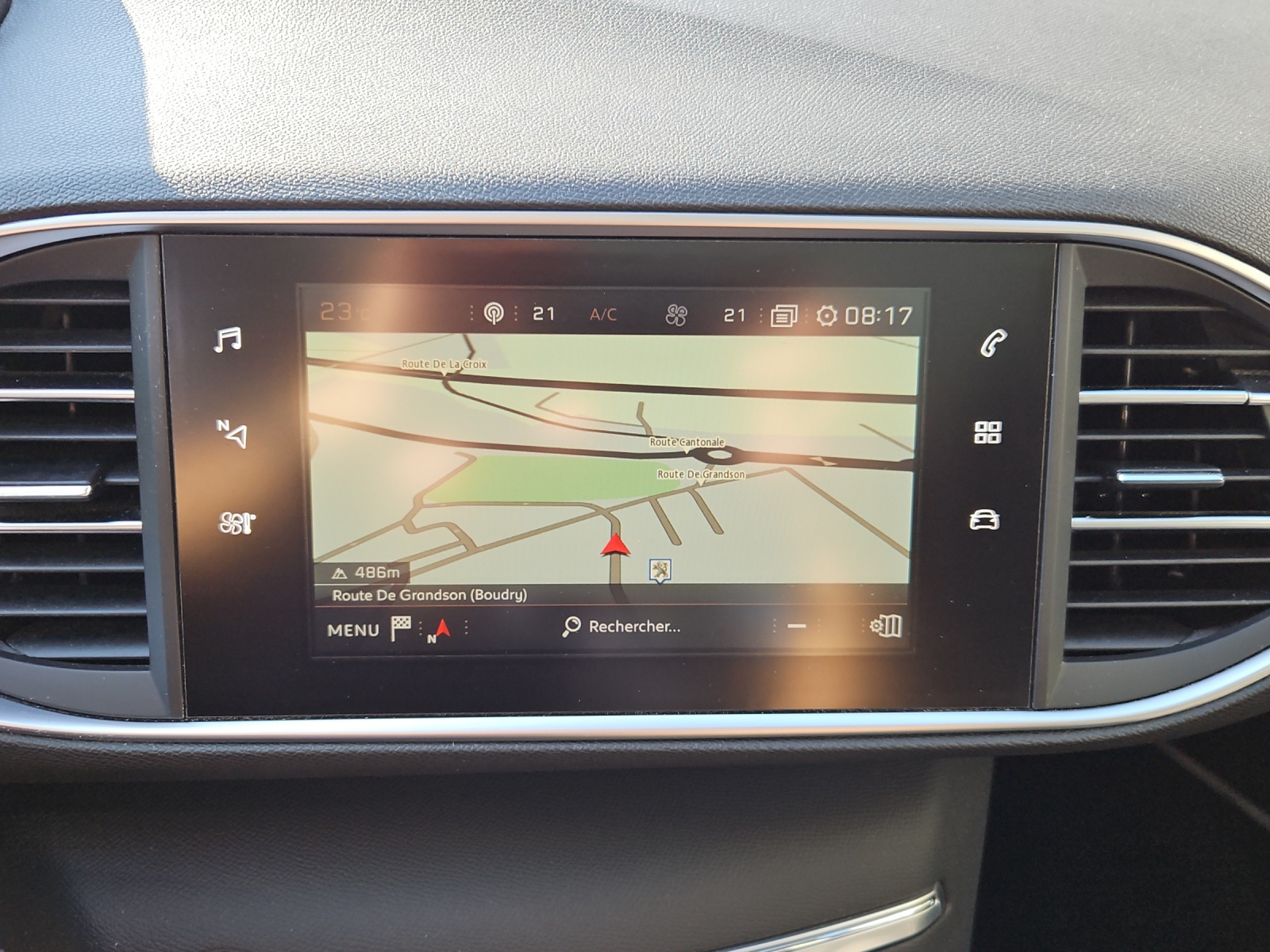 PEUGEOT 308 1.2 Pure Tech Tech Edition EAT8-image-17