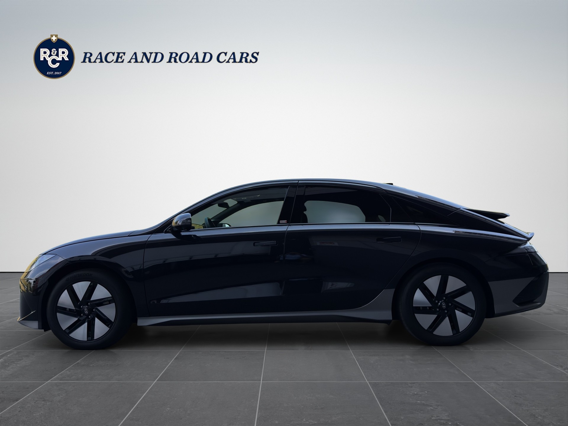 HYUNDAI Ioniq 6 - Launch Edition 4WD-image-7