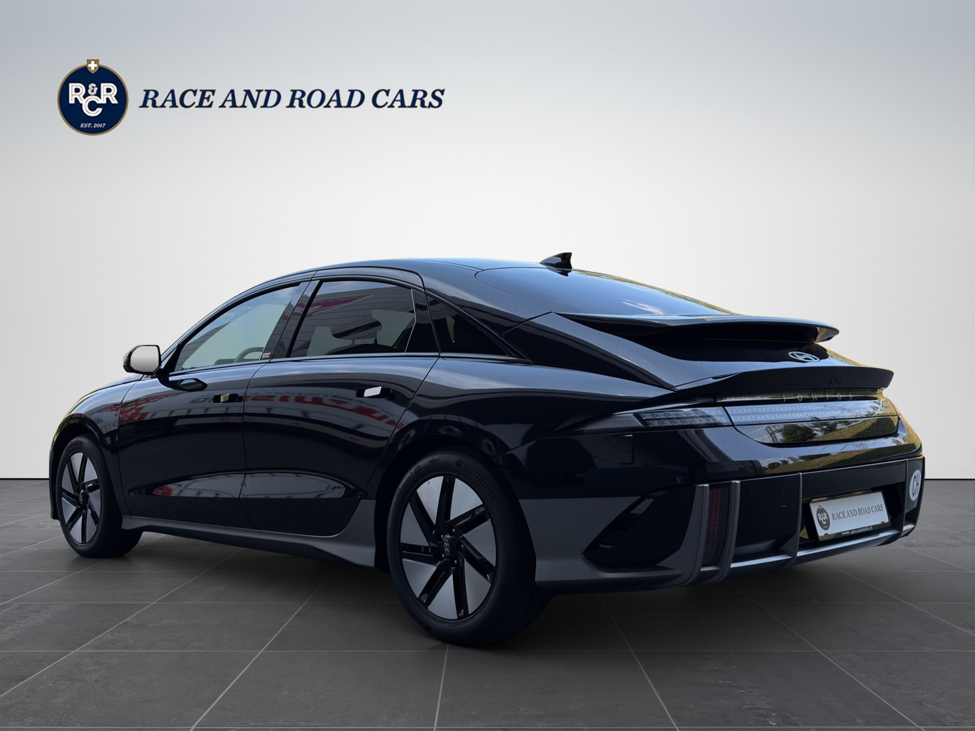 HYUNDAI Ioniq 6 - Launch Edition 4WD-image-6