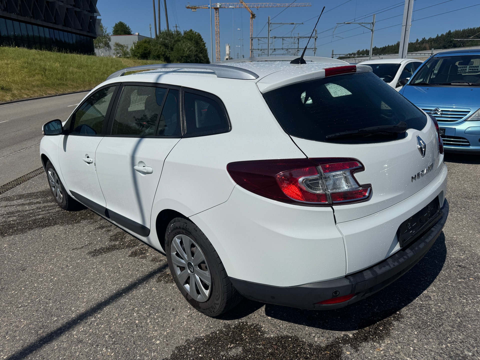 RENAULT Mégane Grandtour 1.5 dCi Dynamique EDC-image-5