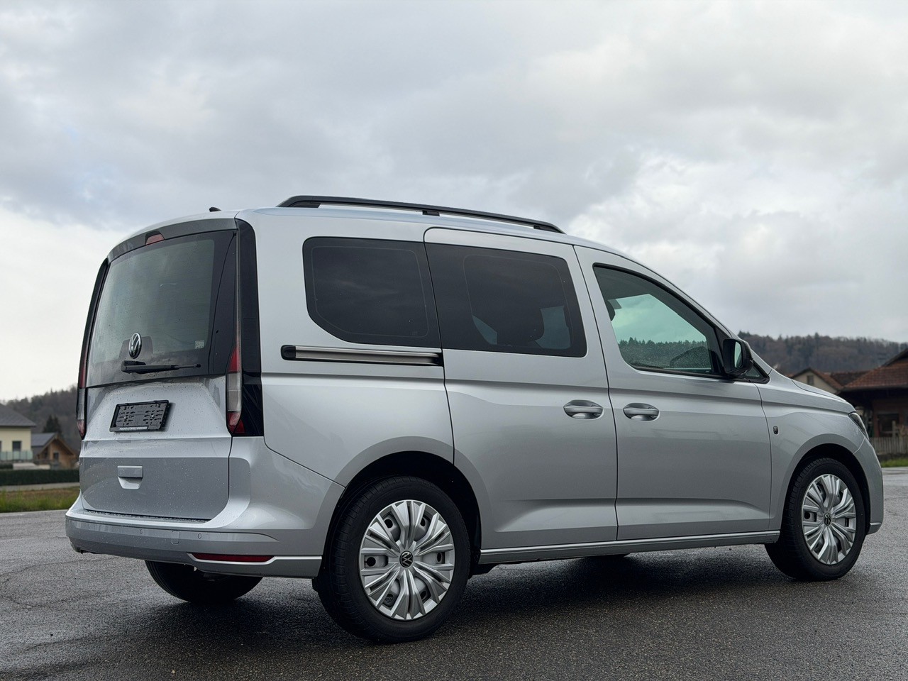 VW Caddy 2.0 TDI Wohnmobile-image-3