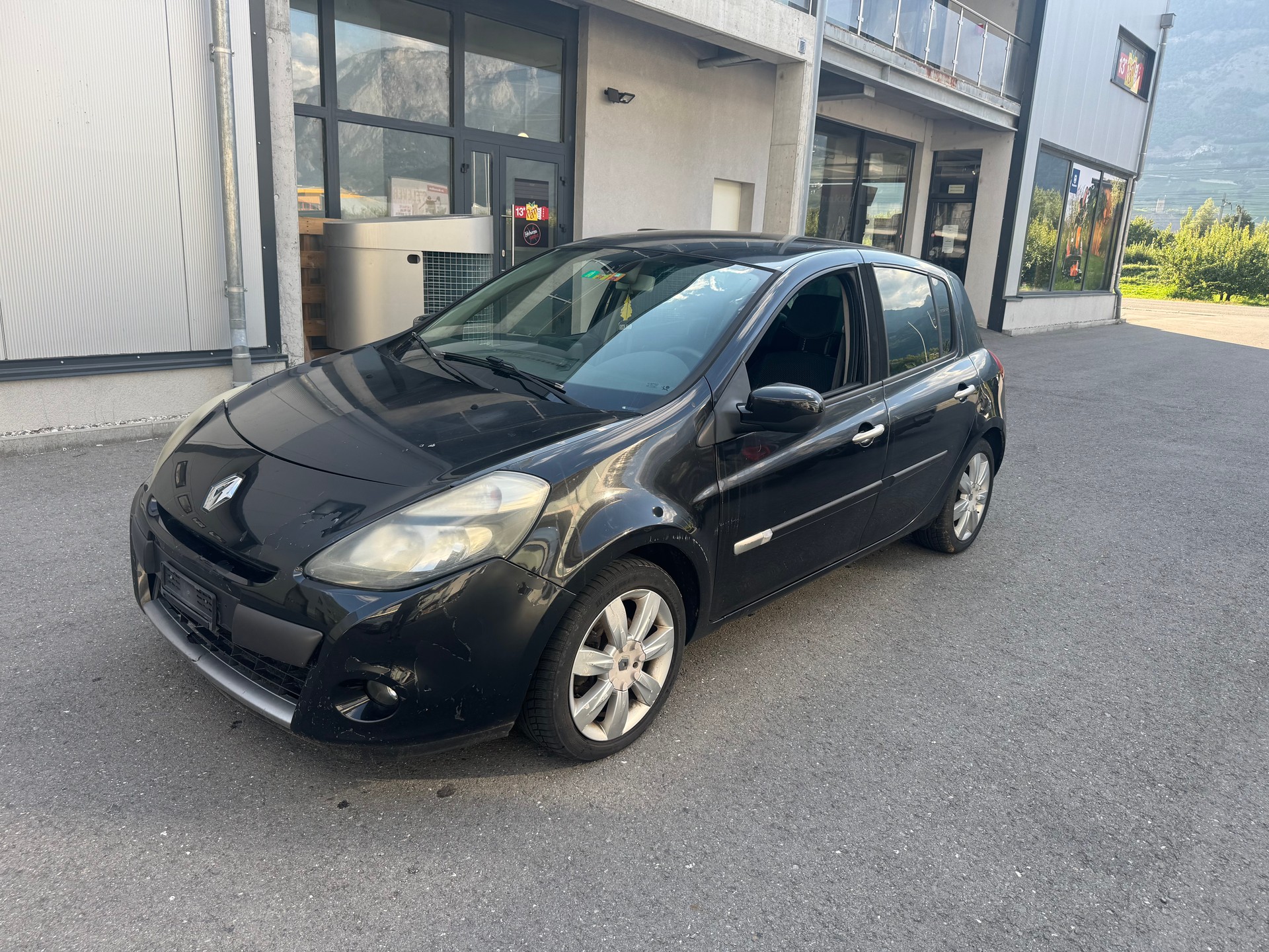 RENAULT Clio 1.5 dCi Expression-image-0