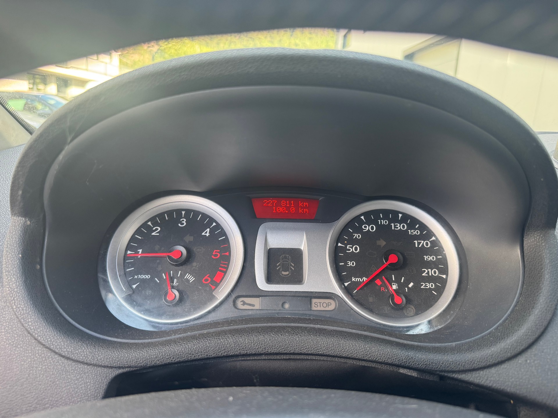 RENAULT Clio 1.5 dCi Expression-image-8