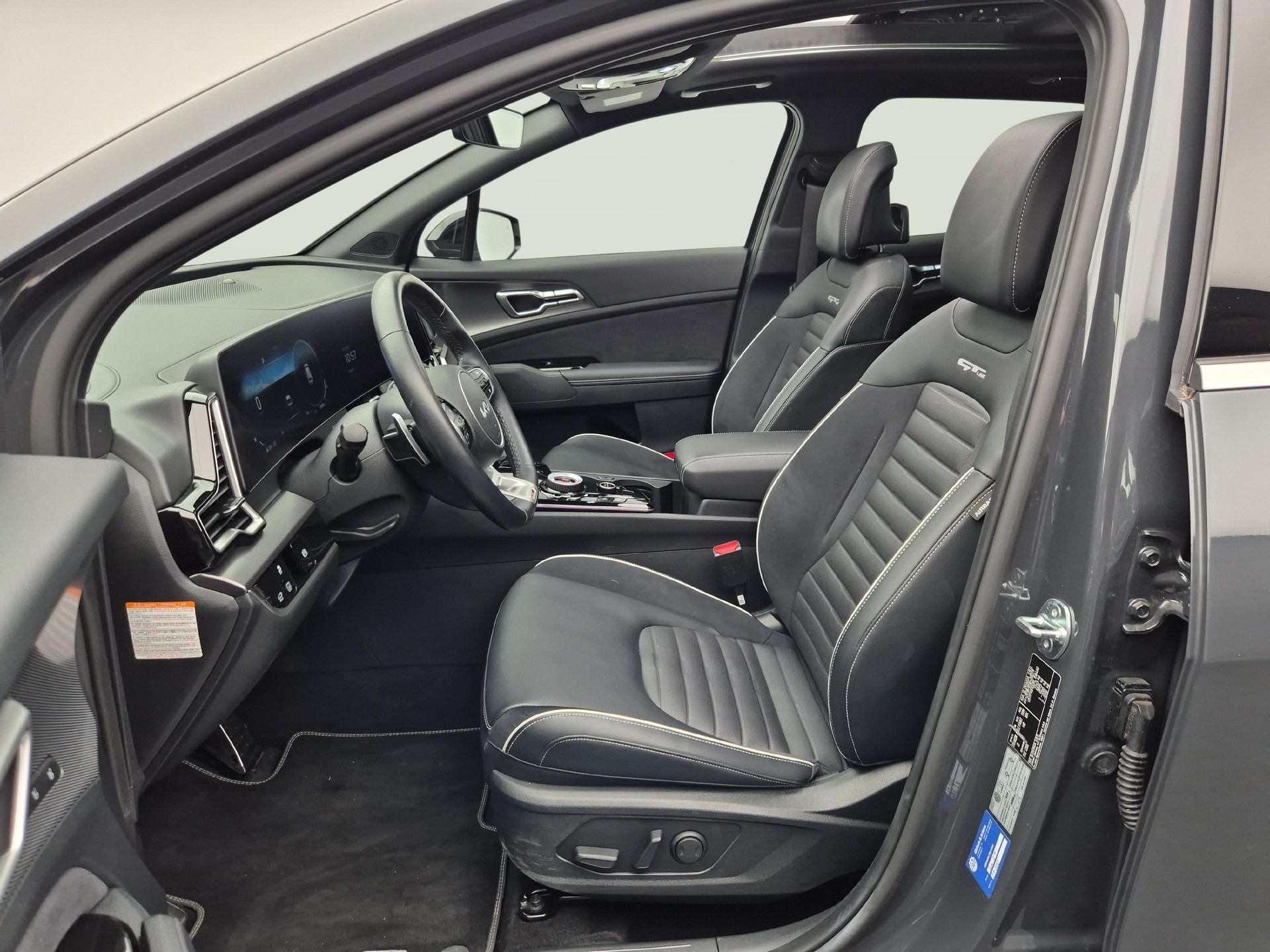 KIA Sportage 1.6 T-GDi Hybrid GT-Line-image-2