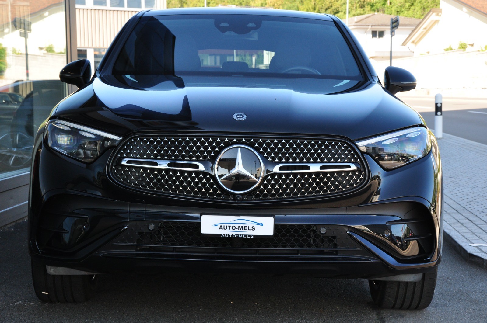 MERCEDES-BENZ GLC 300 4Matic AMG Line 9G-Tronic-image-7