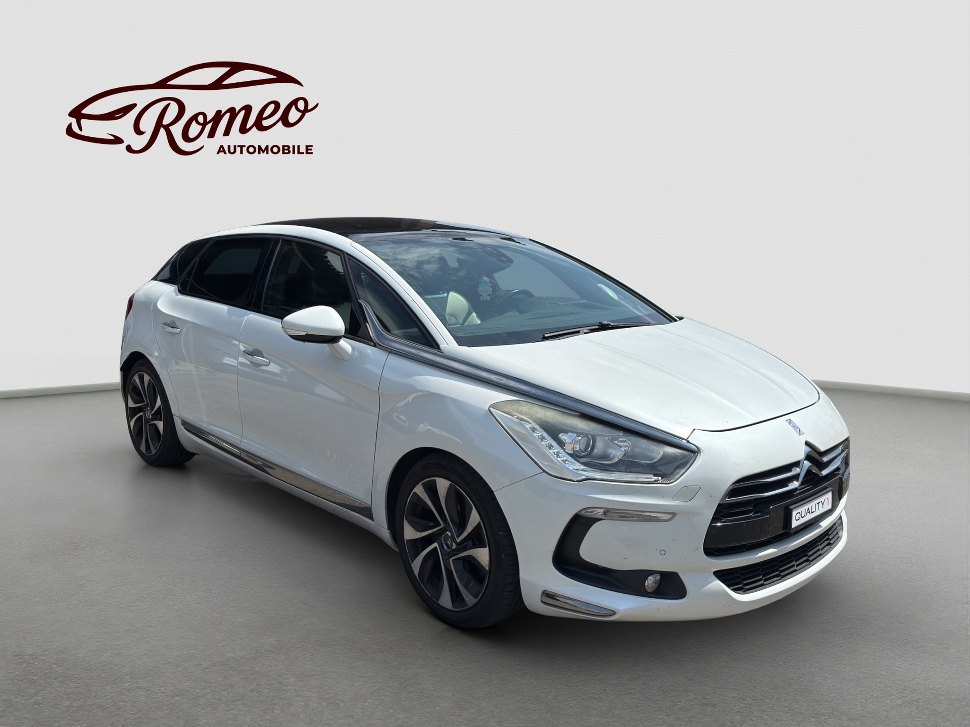 DS AUTOMOBILES DS5 1.6 Turbo SO Chic-image-2