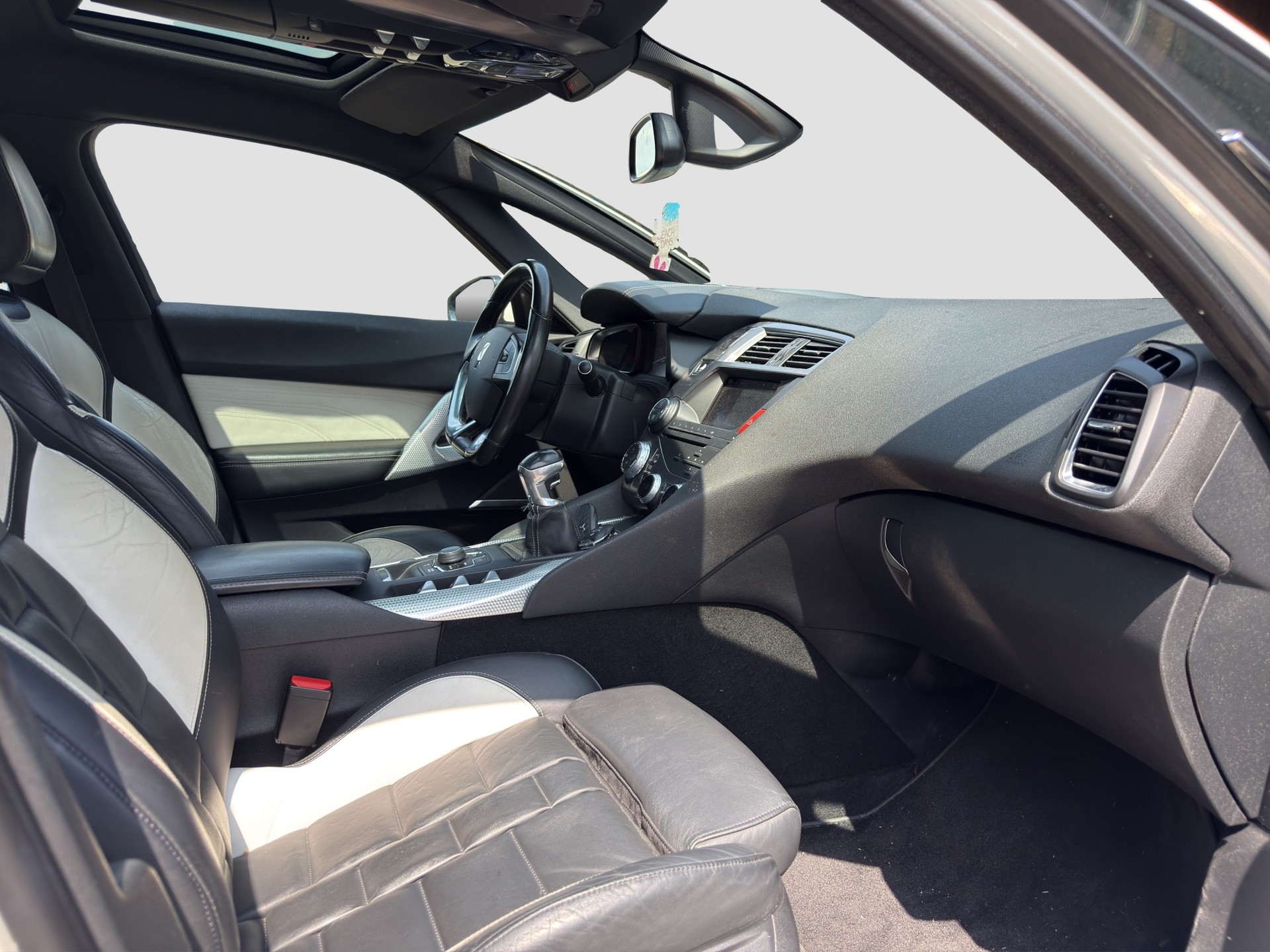 DS AUTOMOBILES DS5 1.6 Turbo SO Chic-image-10