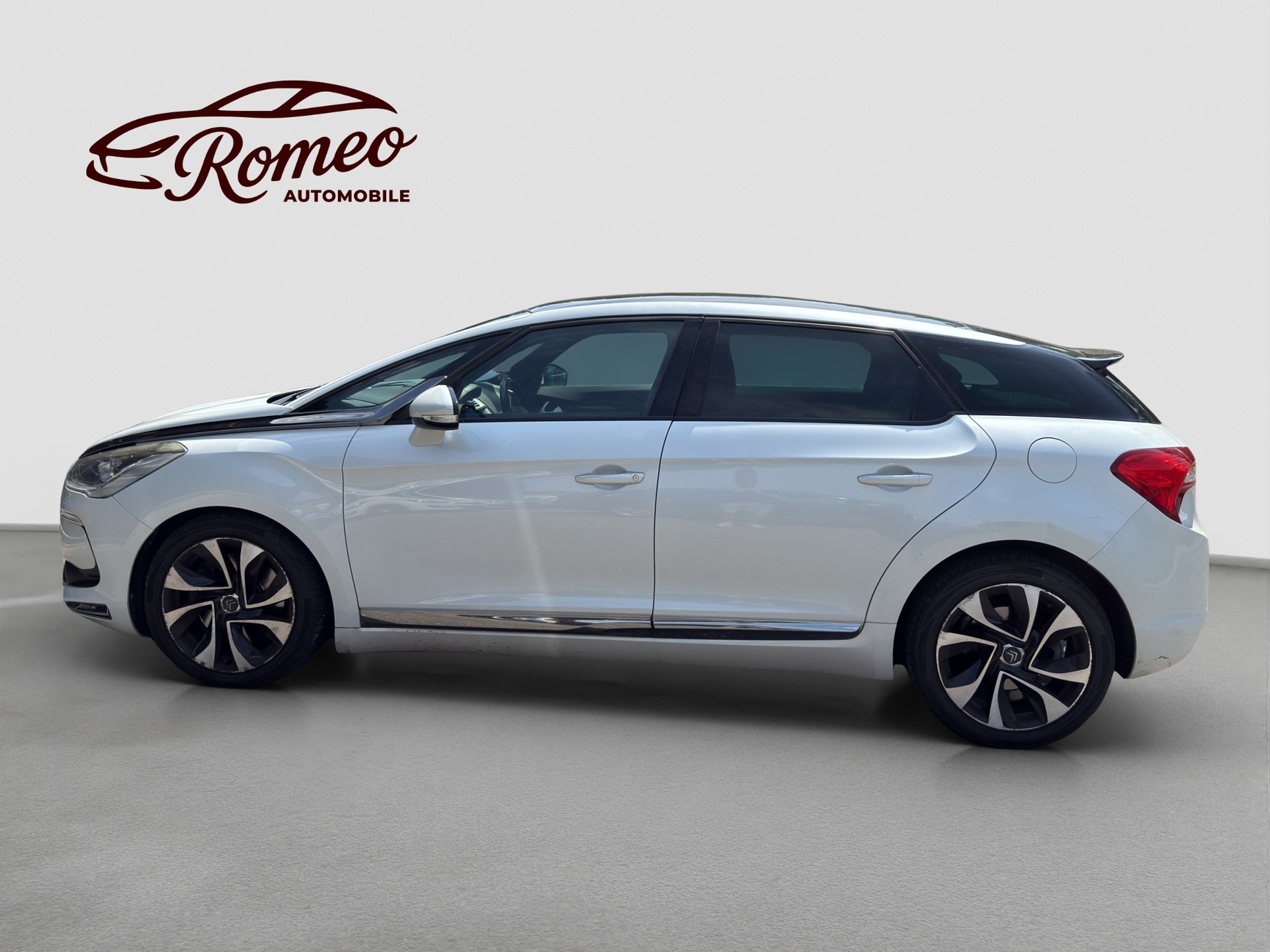 DS AUTOMOBILES DS5 1.6 Turbo SO Chic-image-5