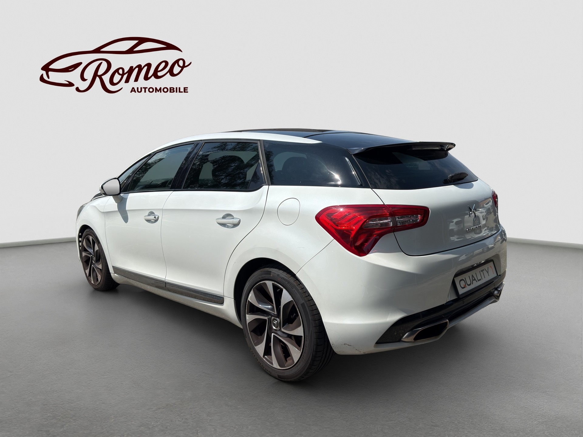DS AUTOMOBILES DS5 1.6 Turbo SO Chic-image-3