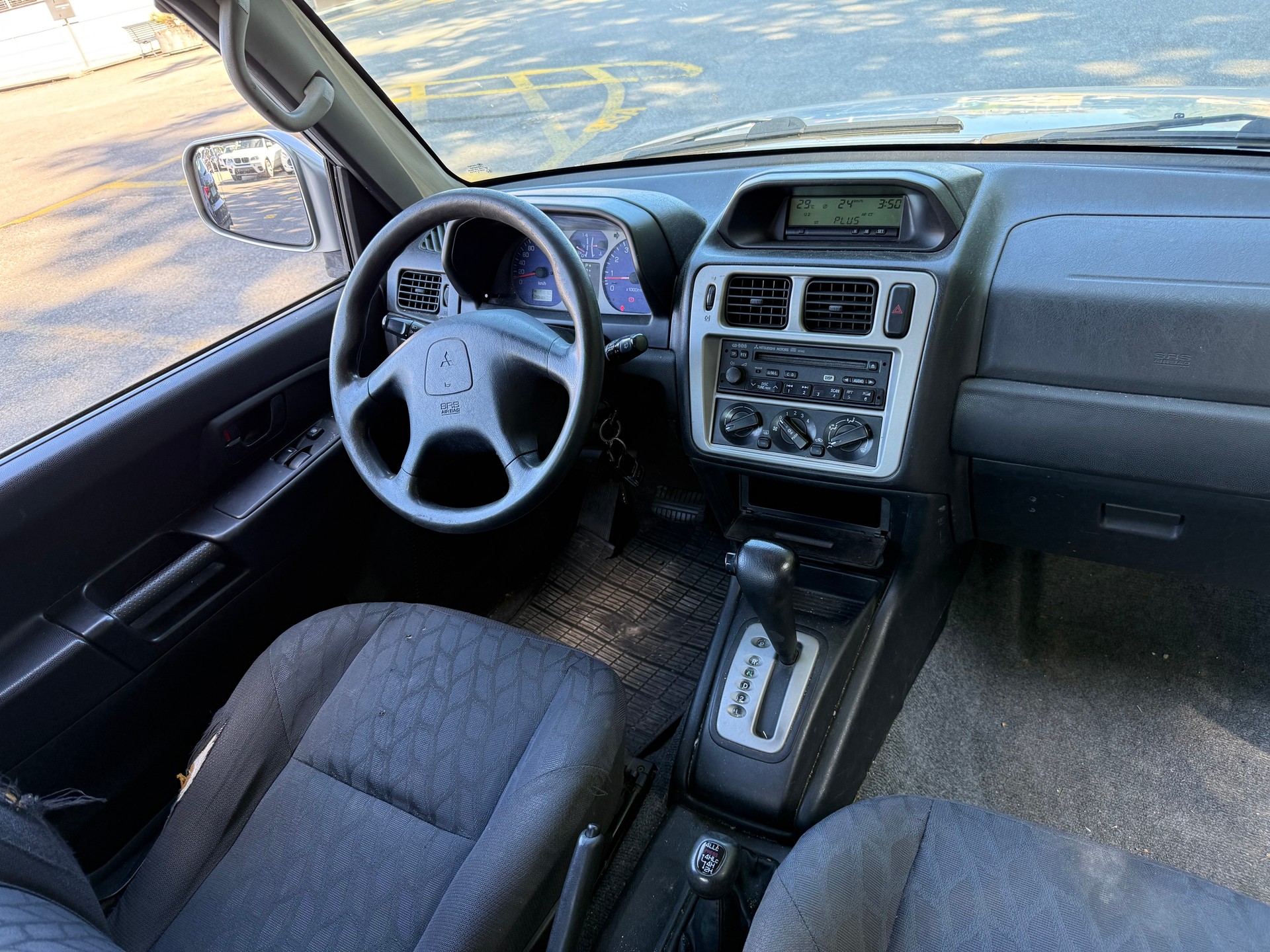 MITSUBISHI Pajero Pinin 2.0 Premium-image-8
