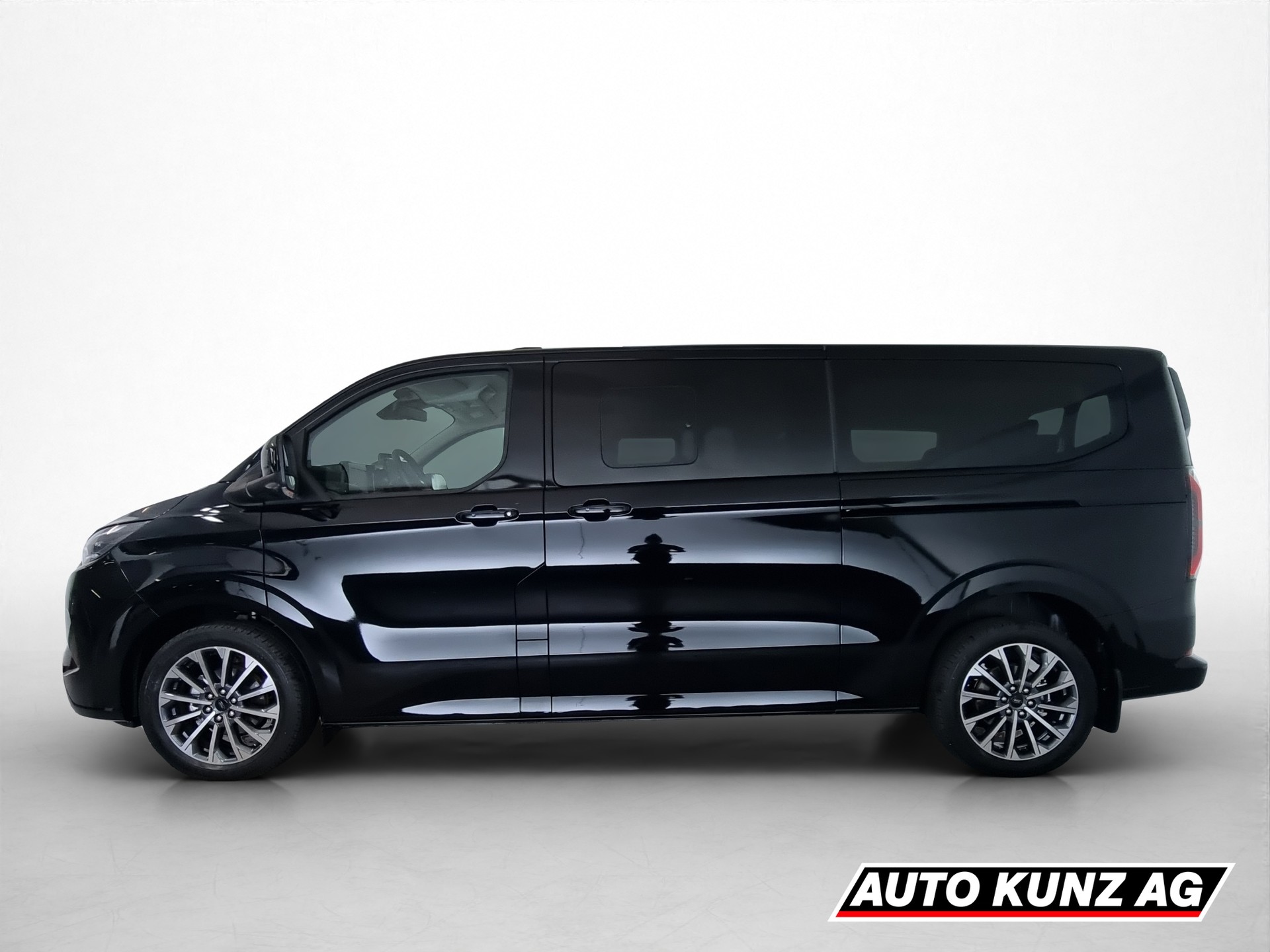 FORD Tourneo Custom Titanium X L2H1 8-Plätzer-image-2