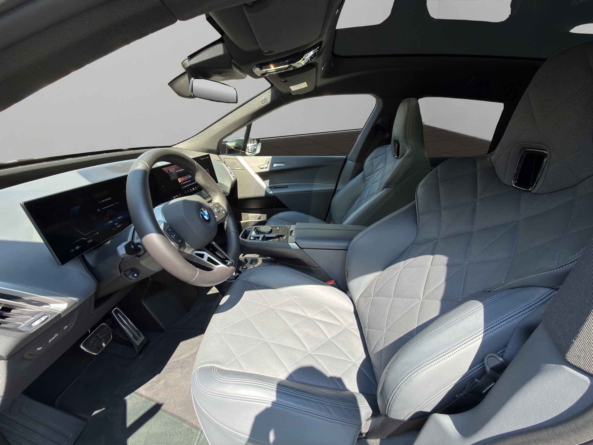 BMW iX xDrive60 M Sport Pro-image-11