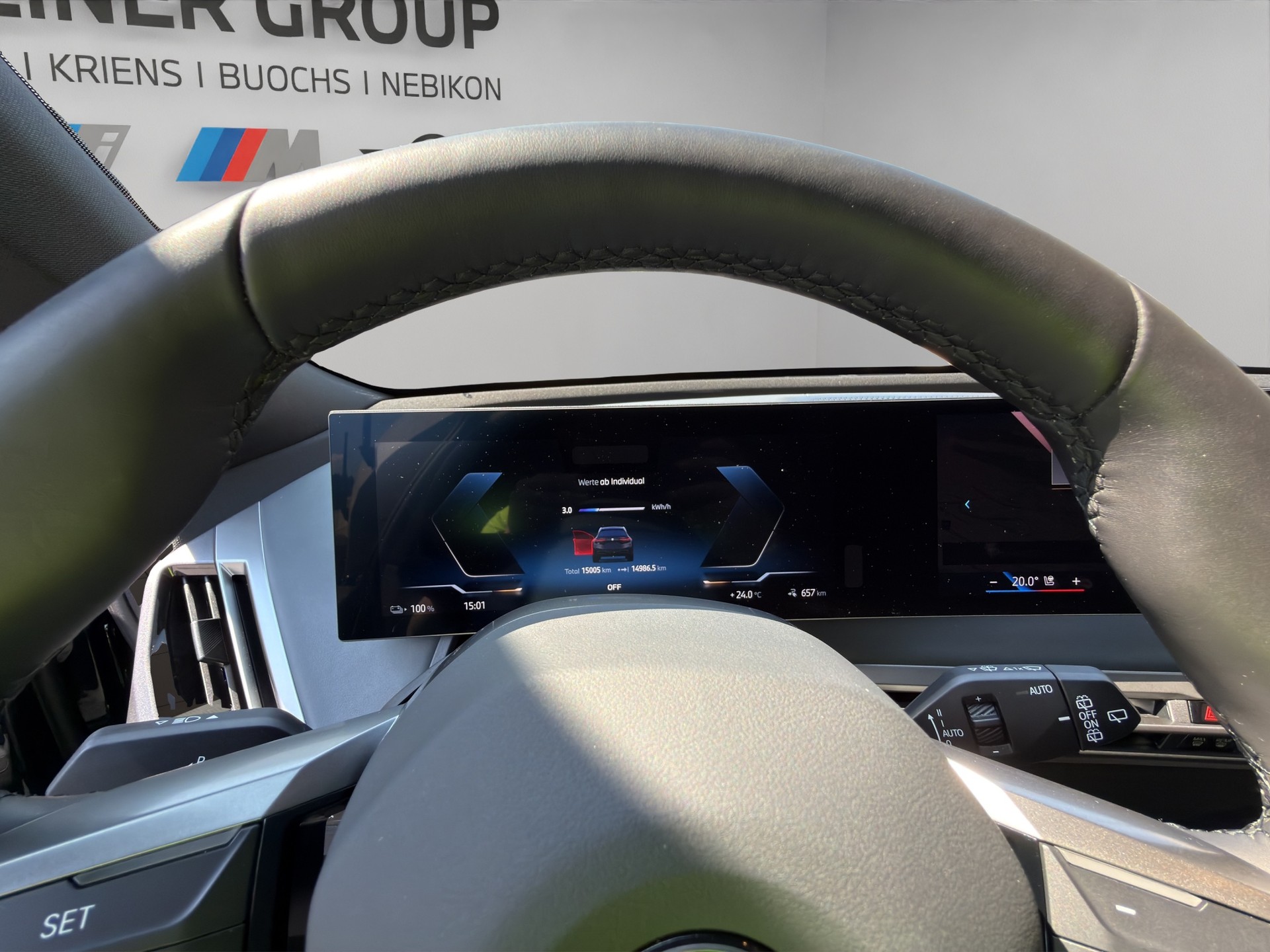 BMW iX xDrive60 M Sport Pro-image-14