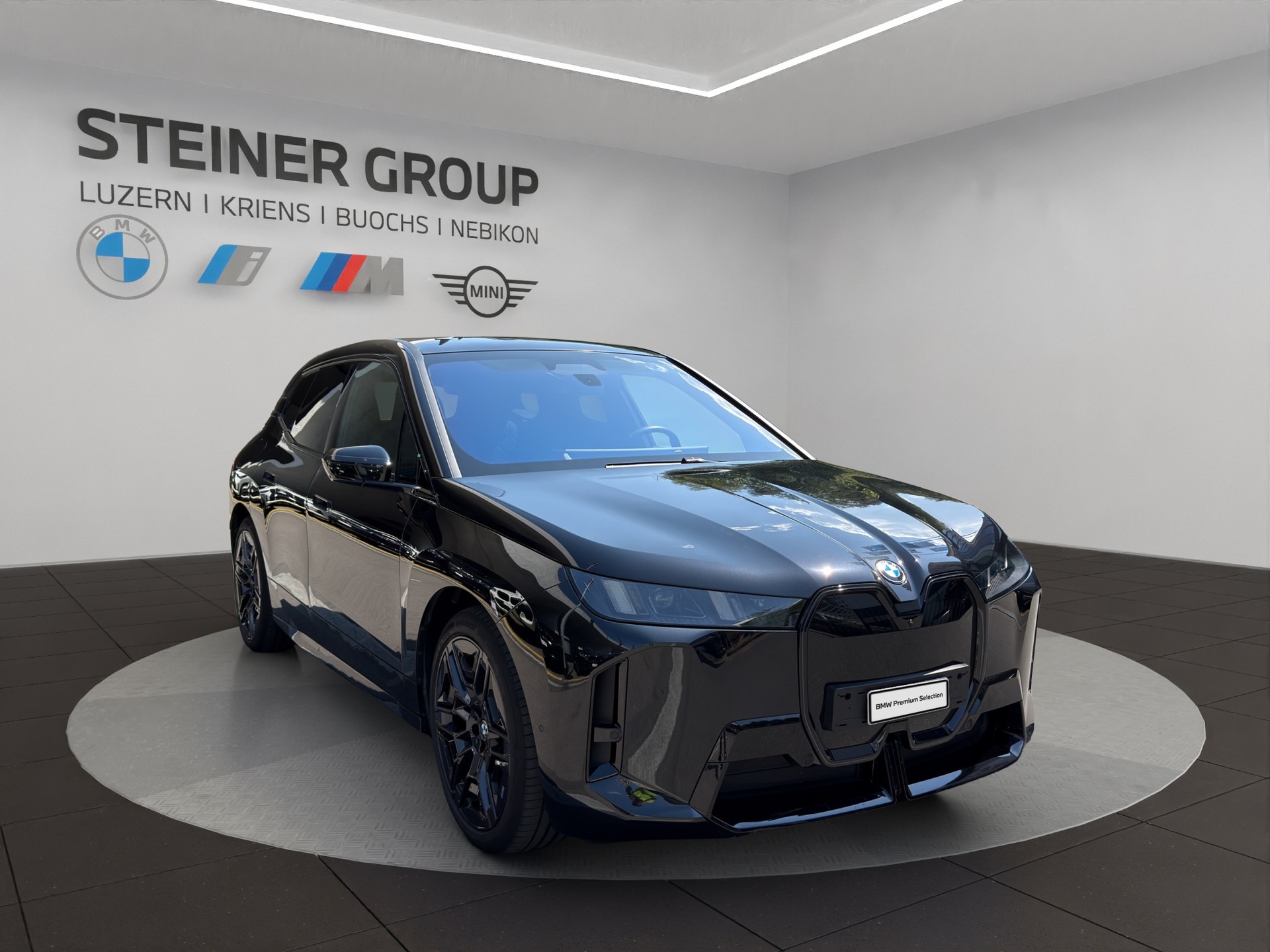 BMW iX xDrive60 M Sport Pro-image-3