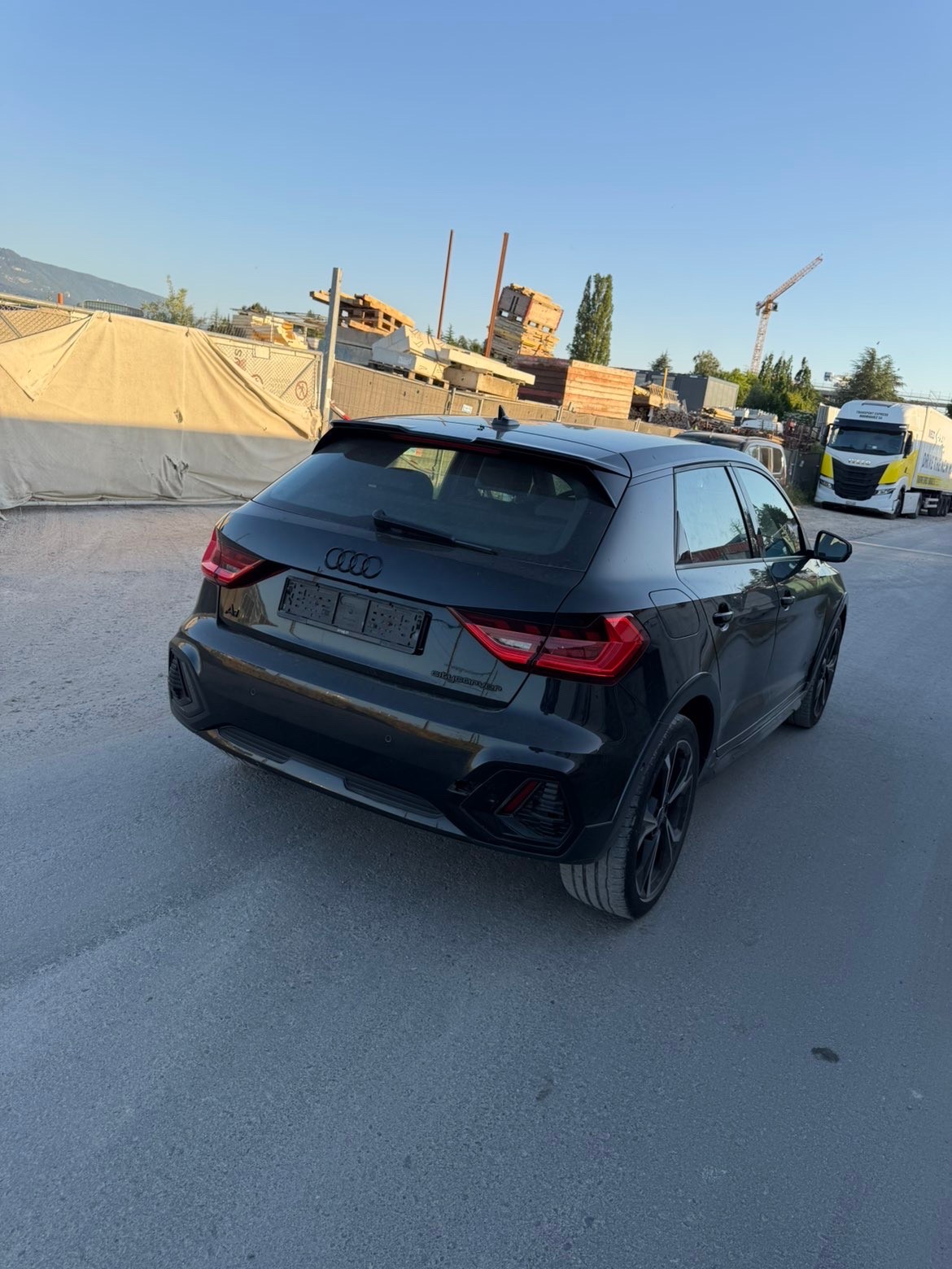 AUDI A1 City Carver 30 TFSI Attraction S-tronic-image-5