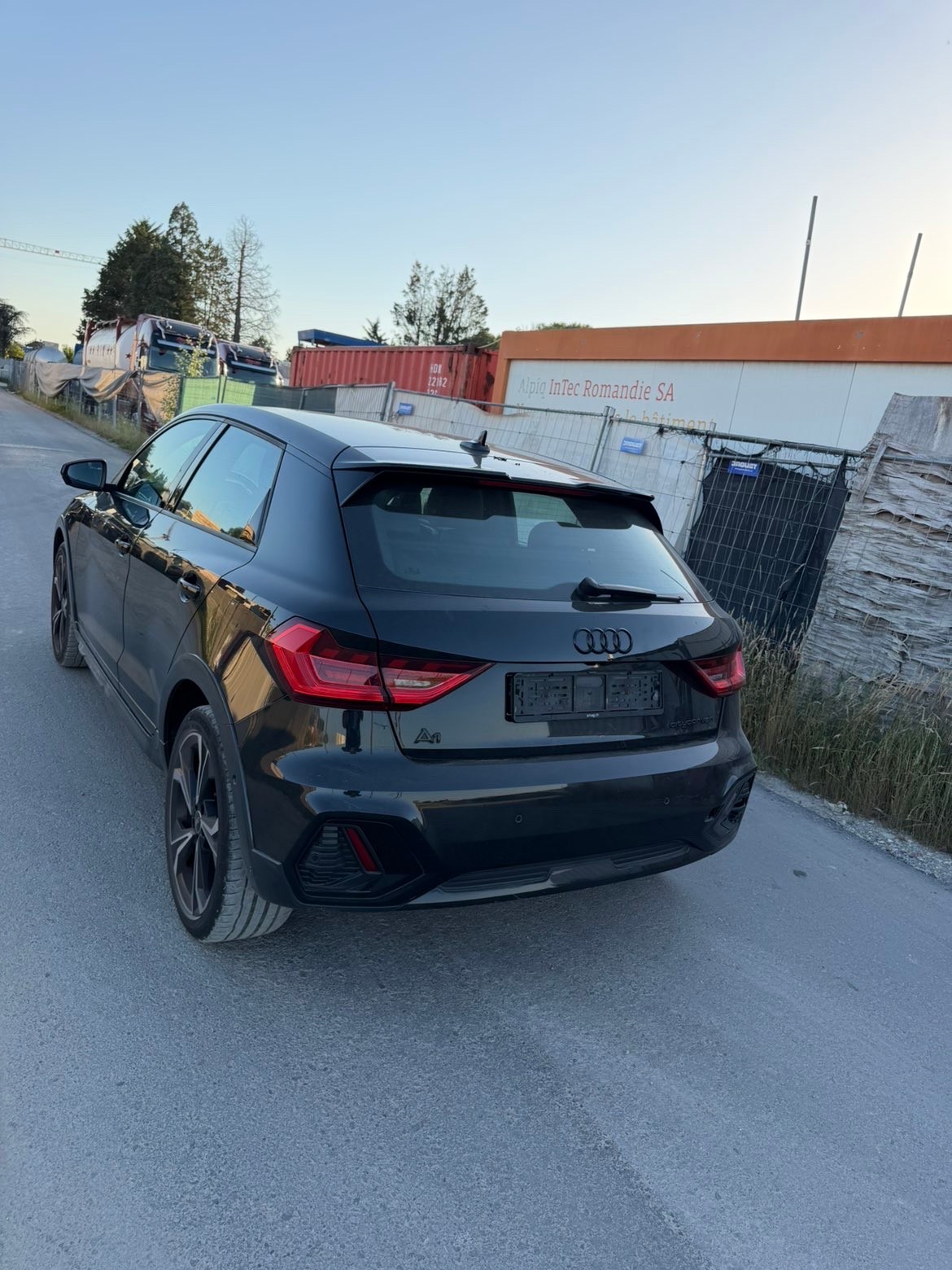 AUDI A1 City Carver 30 TFSI Attraction S-tronic-image-6