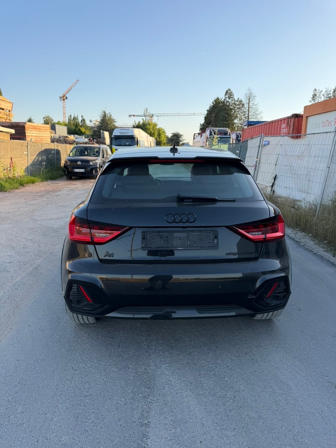 AUDI A1 City Carver 30 TFSI Attraction S-tronic-image-7
