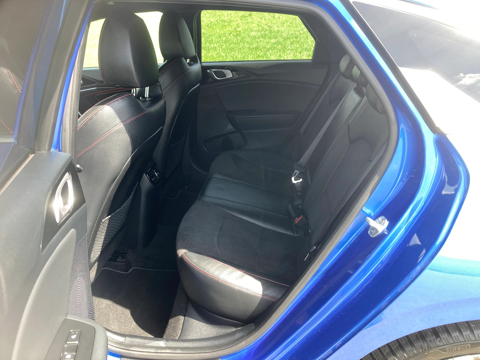KIA ProCeed 1.6 T-GDi GT DCT-image-6
