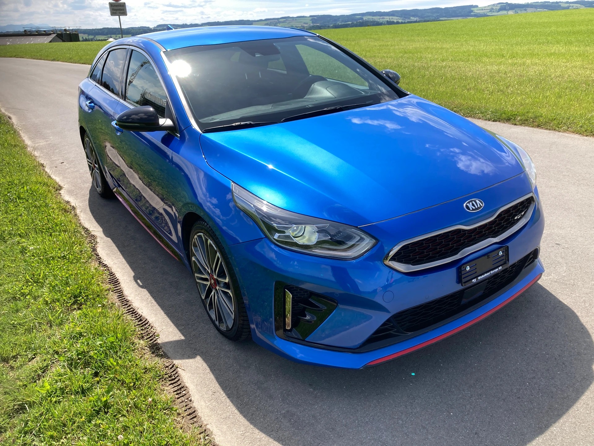 KIA ProCeed 1.6 T-GDi GT DCT-image-1
