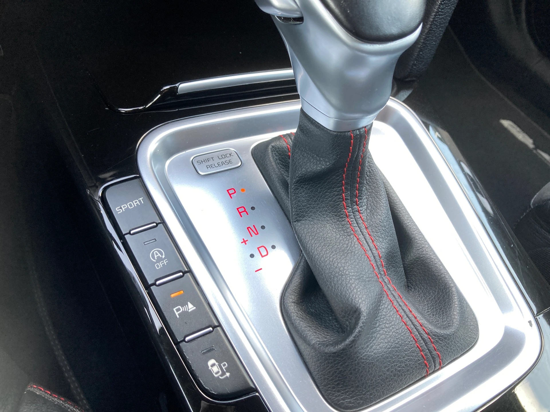 KIA ProCeed 1.6 T-GDi GT DCT-image-14