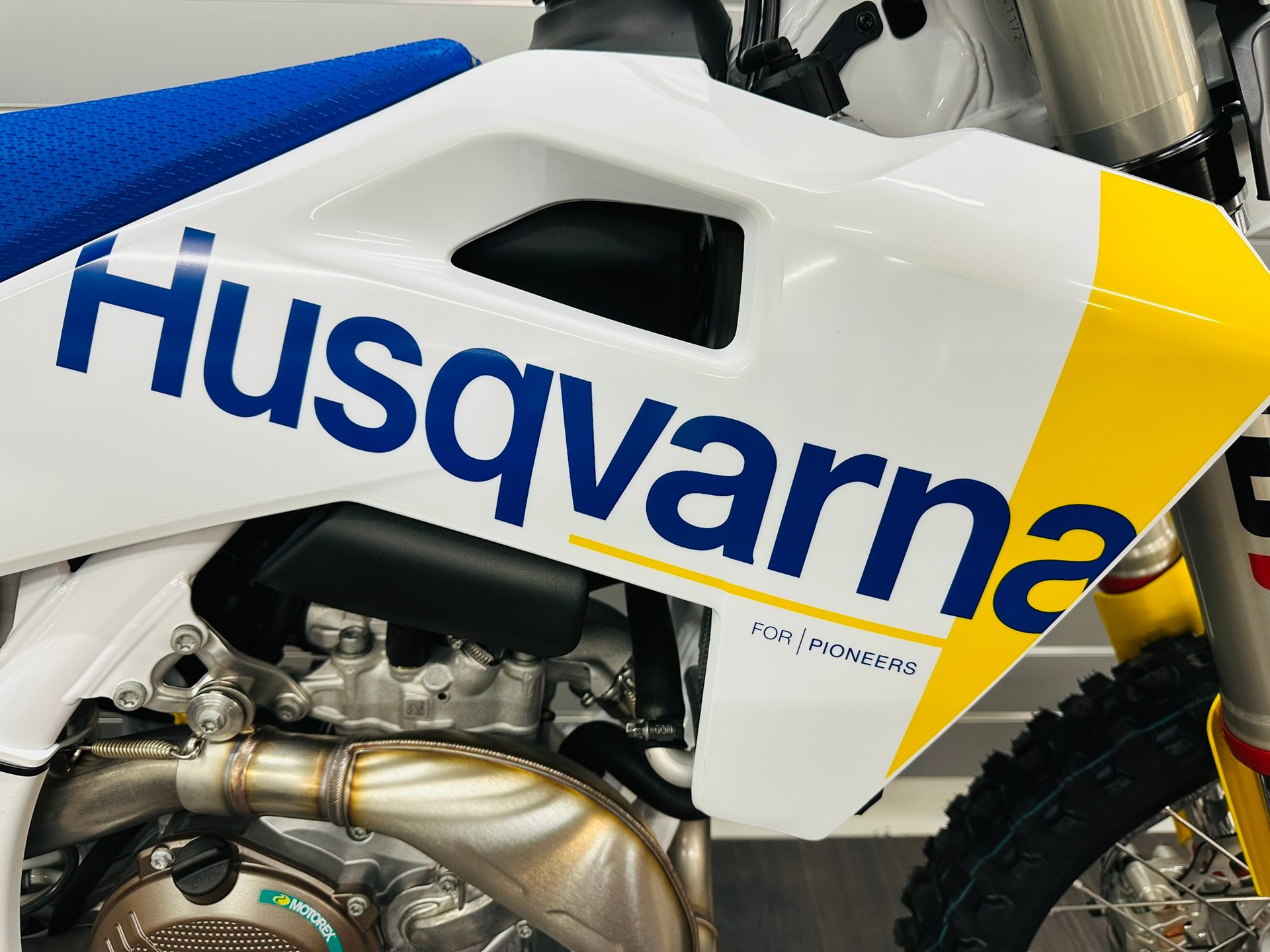 HUSQVARNA FC 450 / MY 2027-showroom-element-1