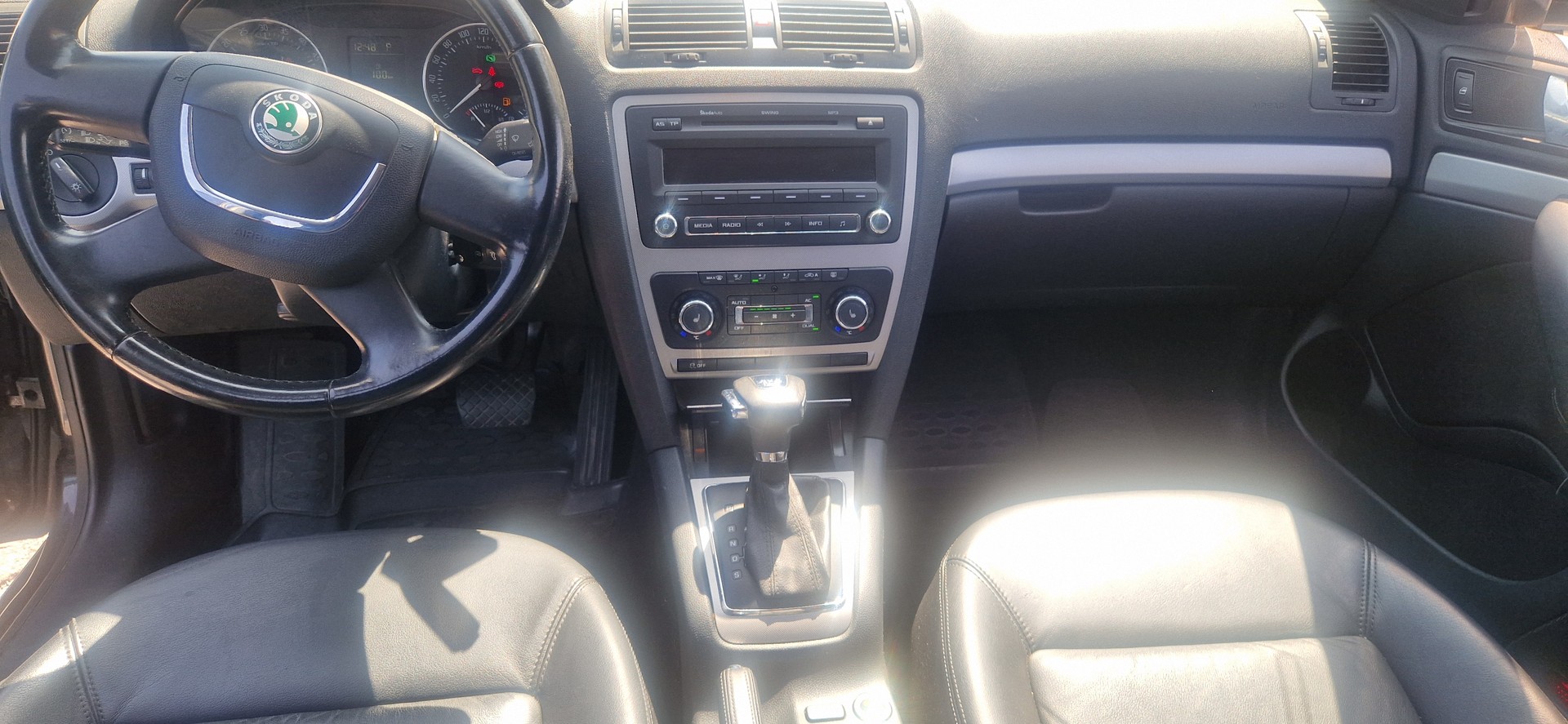 SKODA OCTAVIA-image-7