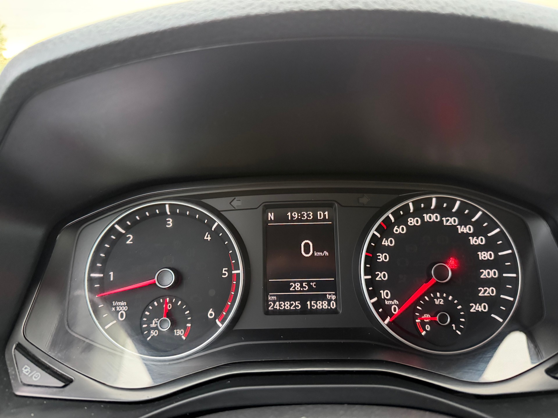 VW Amarok 3.0TDI Highline 4Motion Automatic-image-12