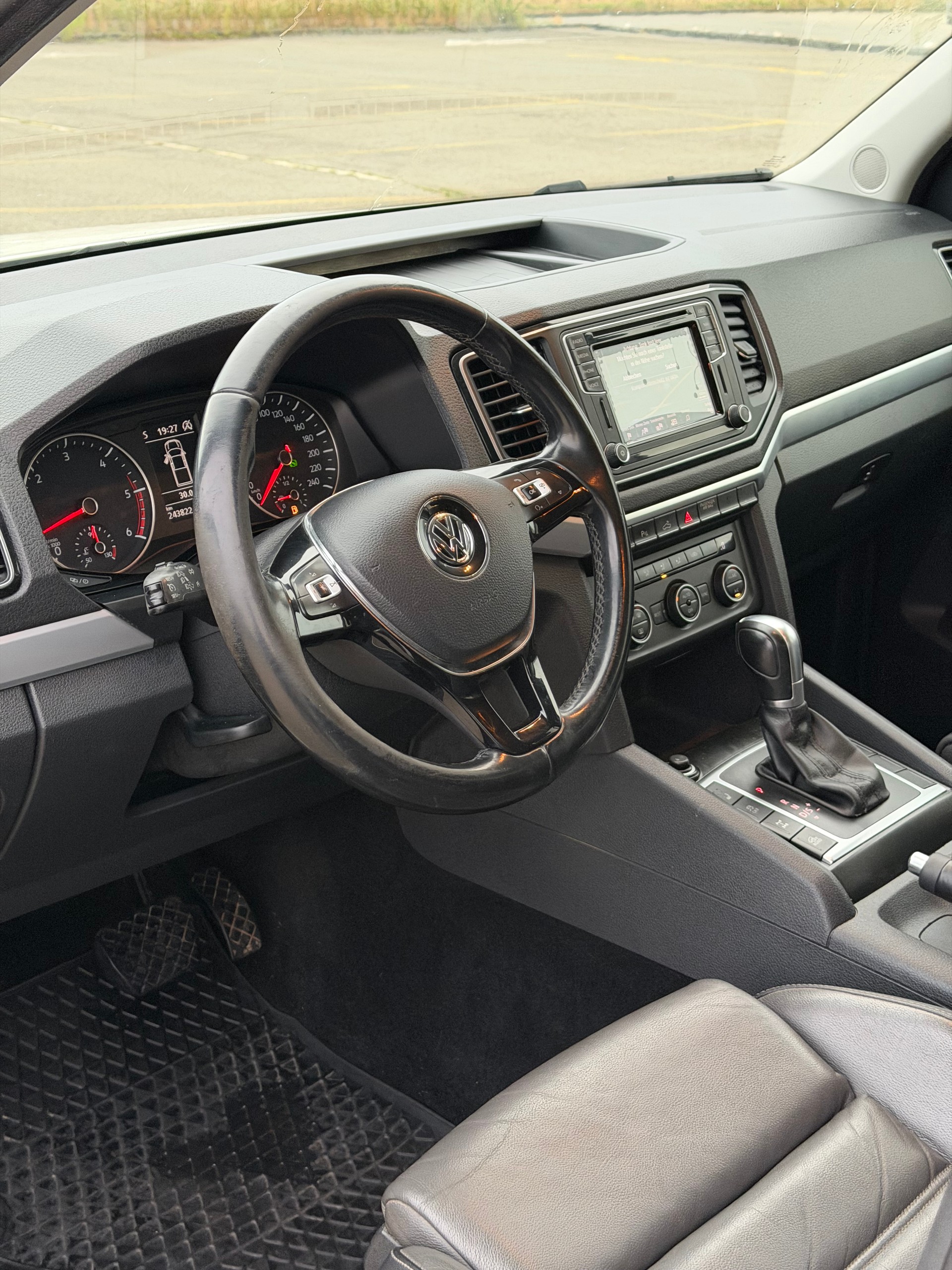 VW Amarok 3.0TDI Highline 4Motion Automatic-image-10