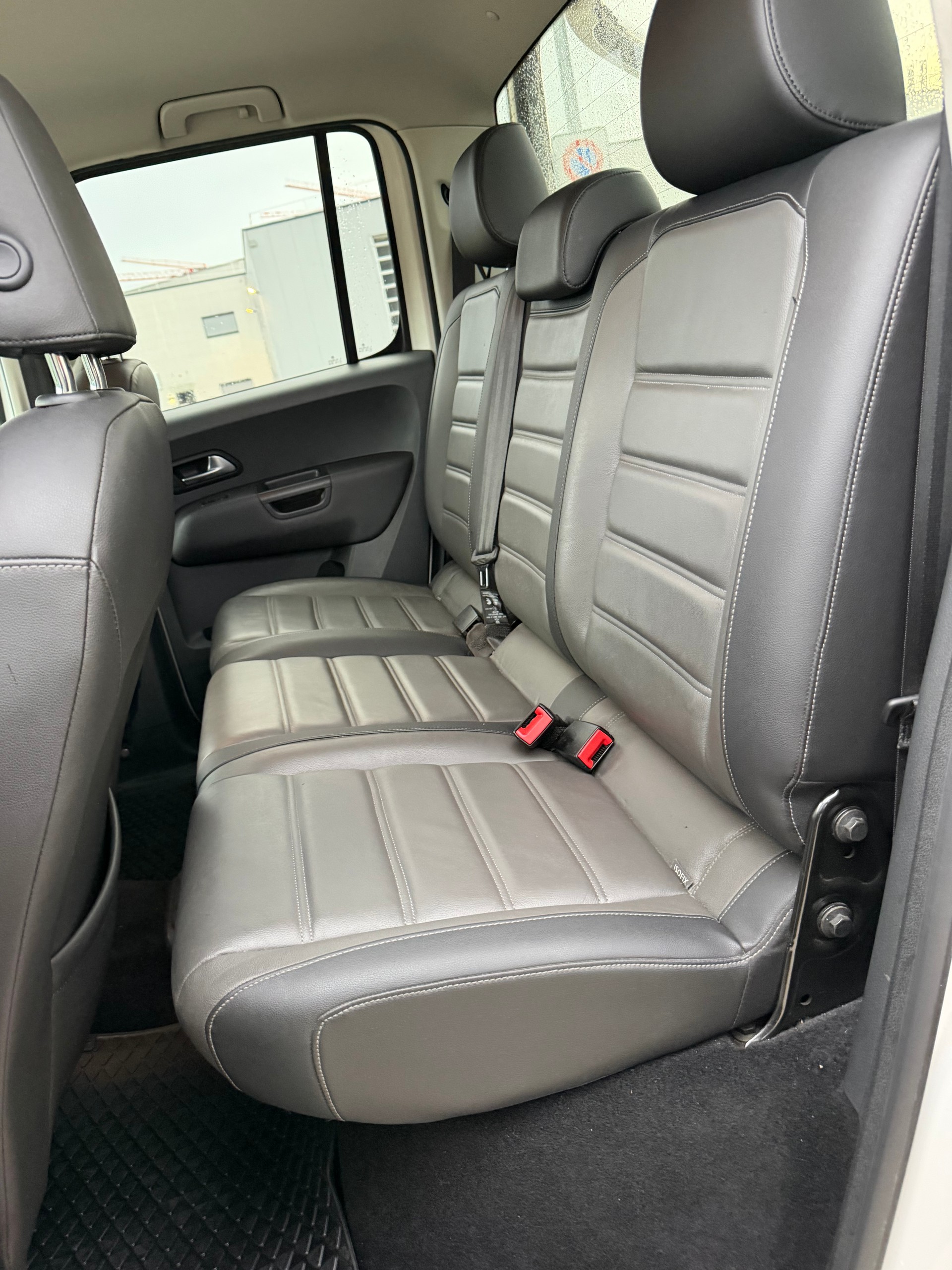 VW Amarok 3.0TDI Highline 4Motion Automatic-image-8