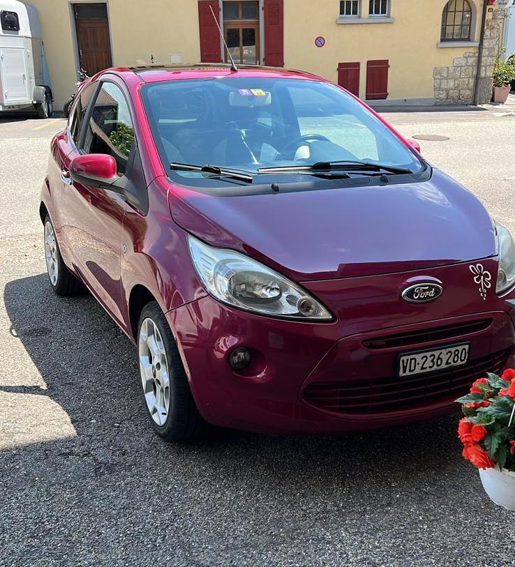 FORD 1.2 Titanium-image-0
