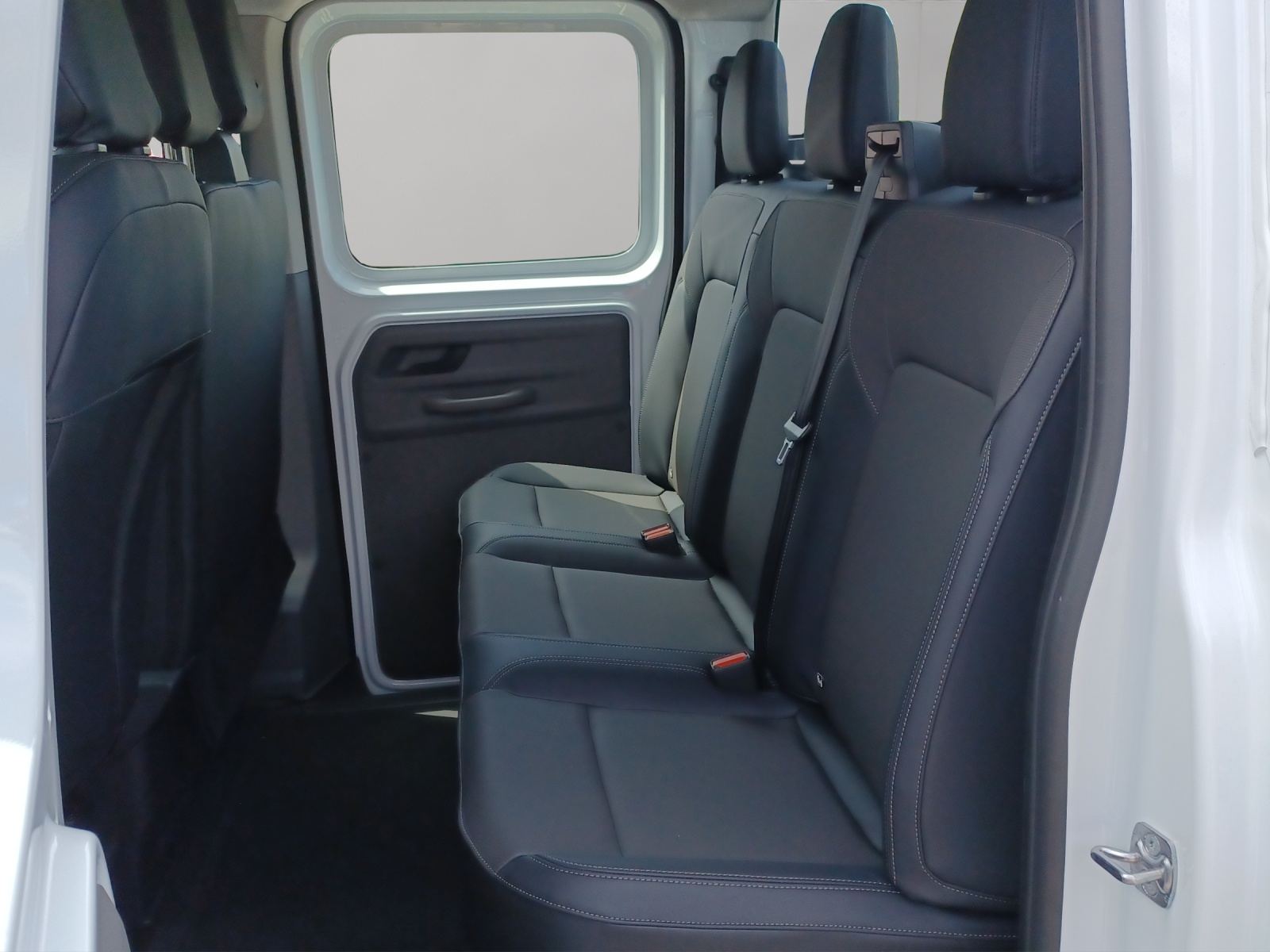 VW New Transporter DoKa 2.0 TDI AT Pritsche 35-image-12